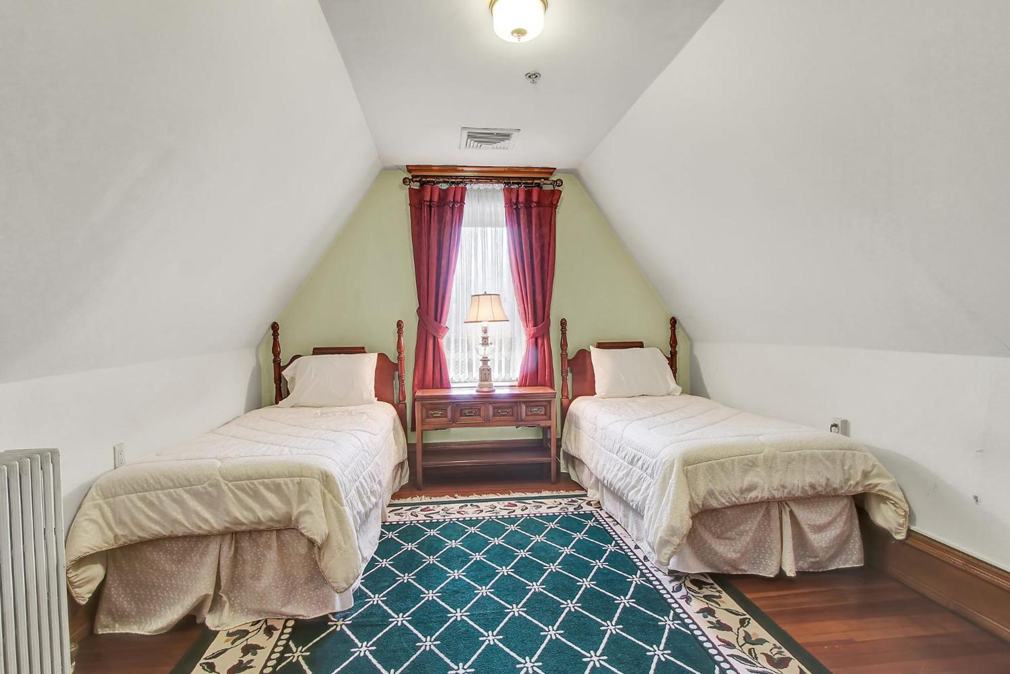 The Gables at Stirling Guest Hotel