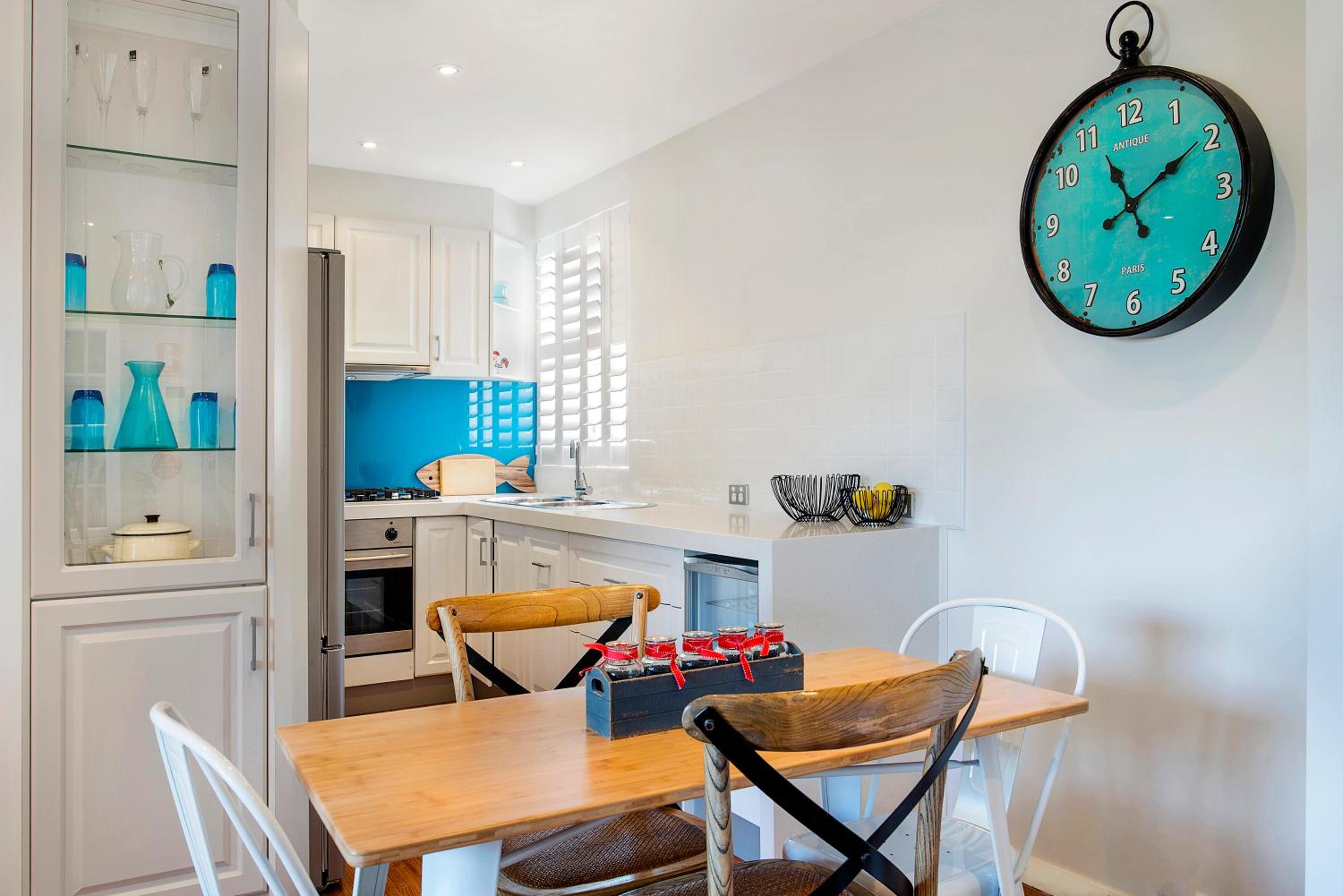 Captains Retreat Apartments and Cottages