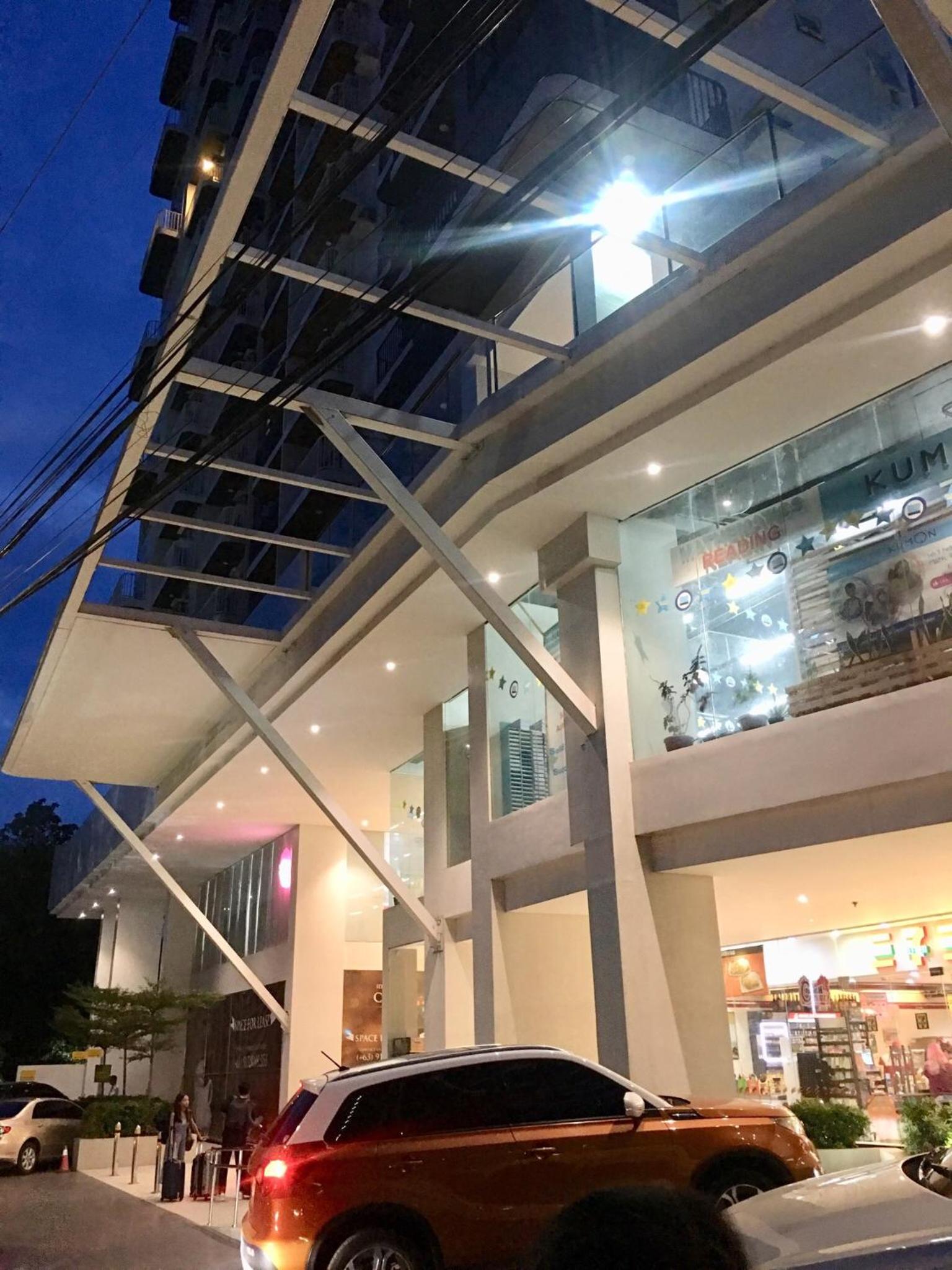 Cebu Sweet Staycation 1 Bedroom Condo view 3