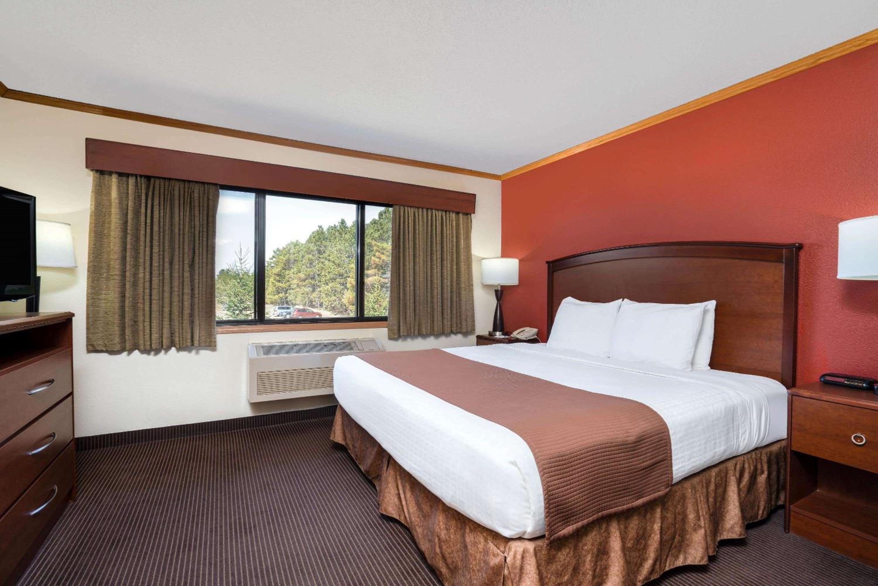 AmericInn by Wyndham Park Rapids