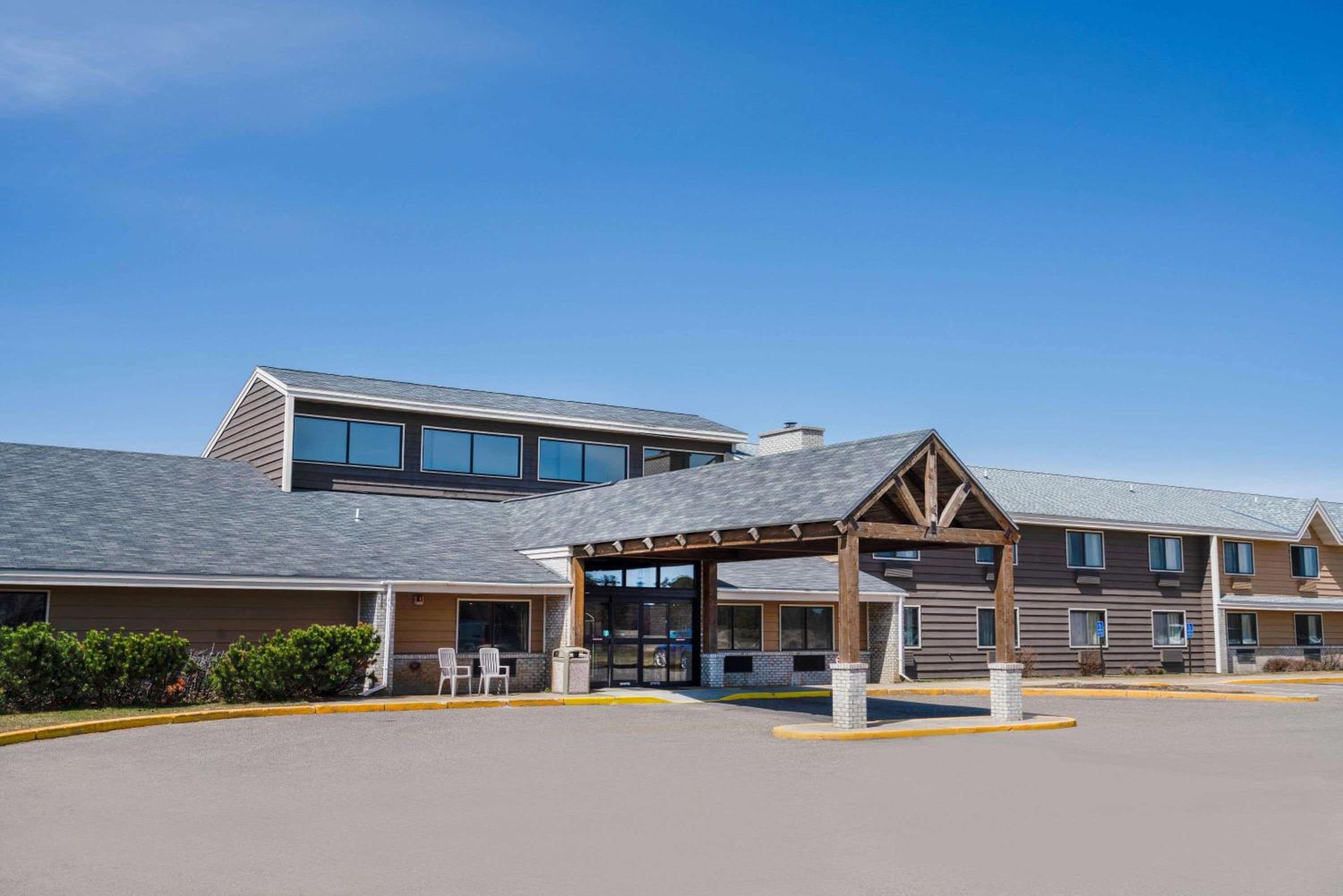 AmericInn by Wyndham Park Rapids