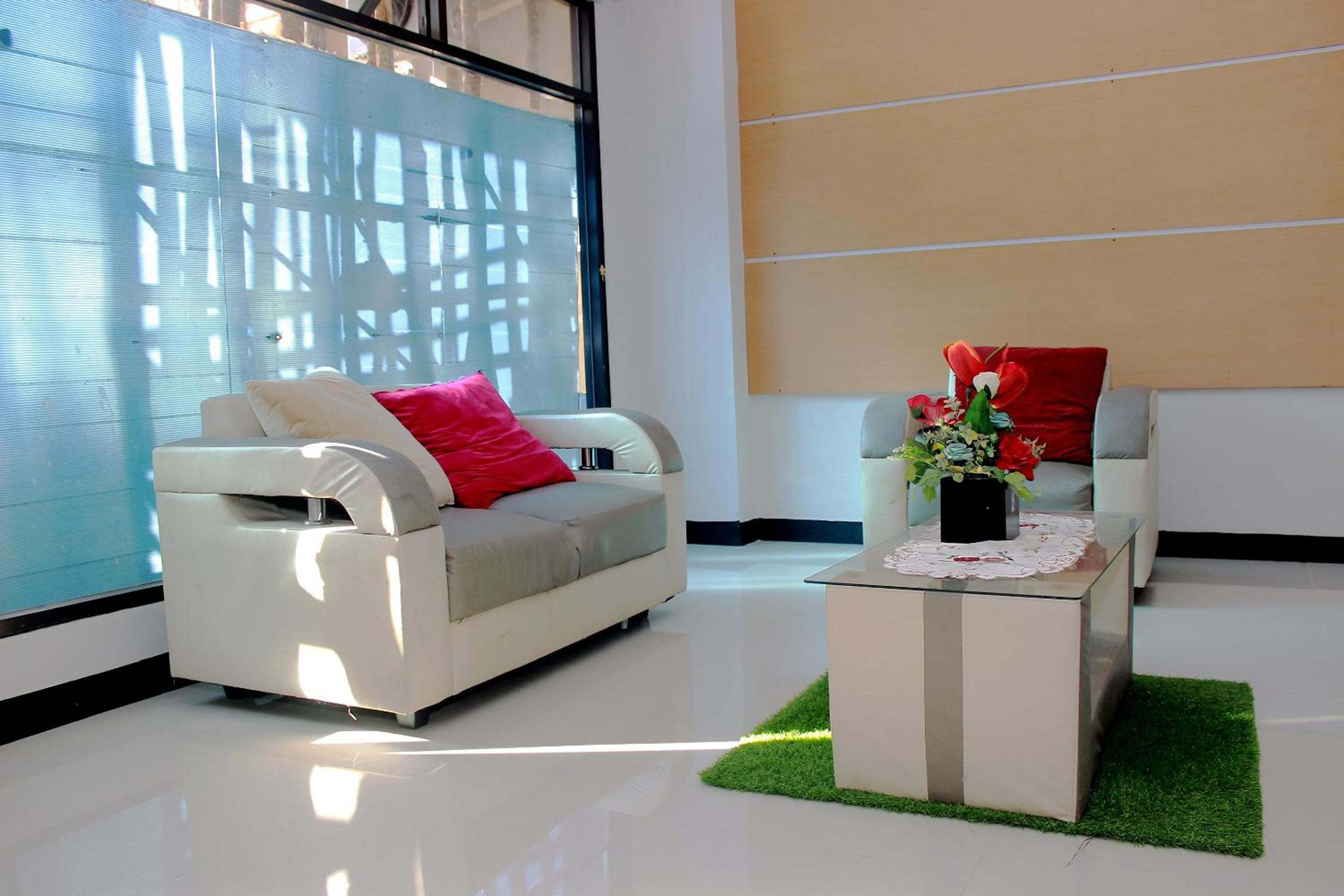 RedDoorz Syariah at Hotel Grand Mentari, เบิงกูลู - 11