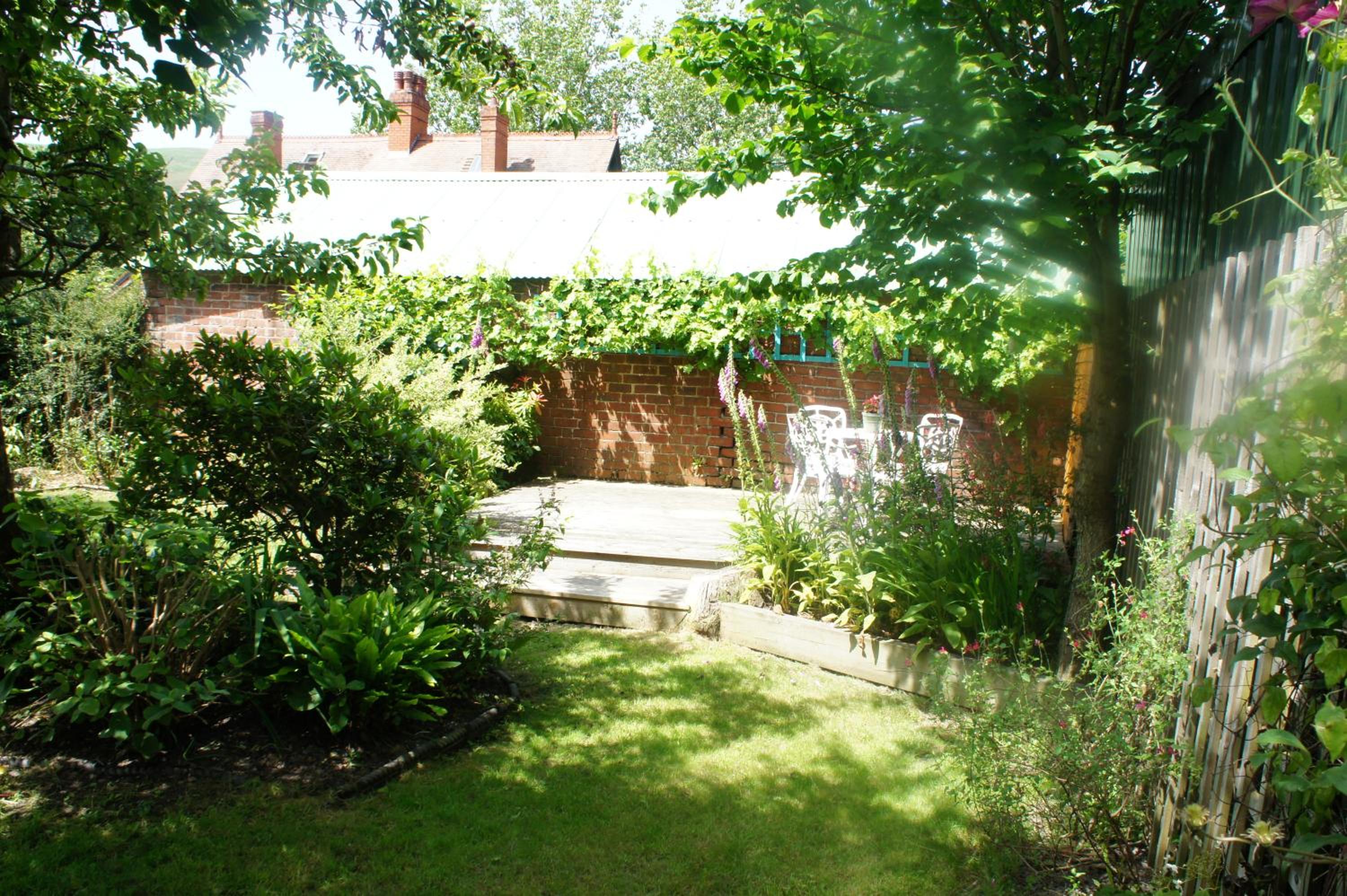 Photo 12