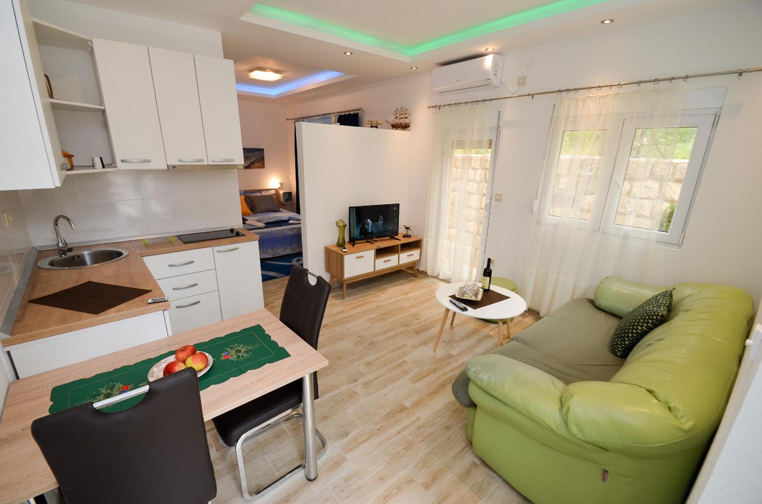 Photo 12