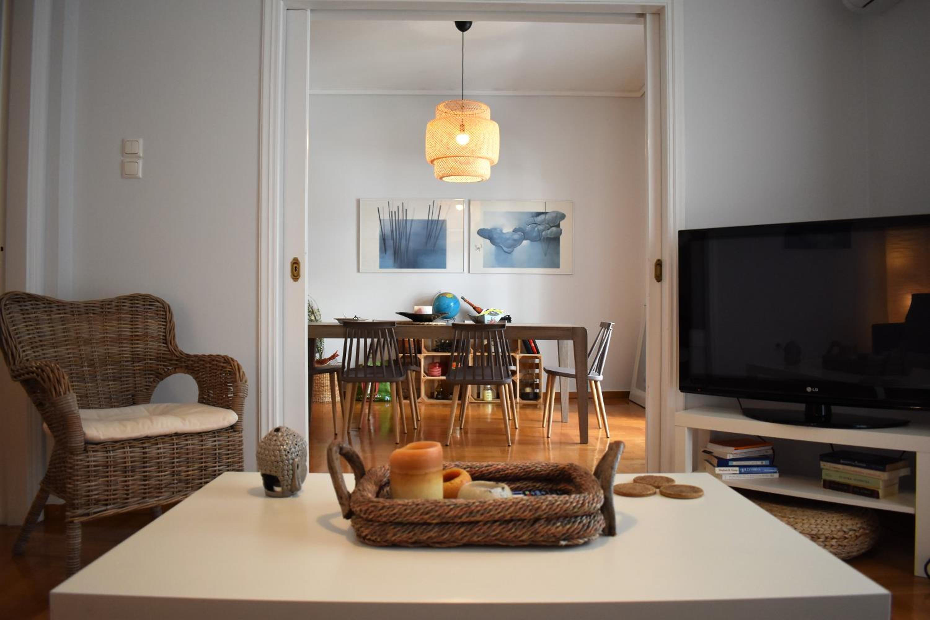 Athens Downtown Boho Apartment 1 min from metro