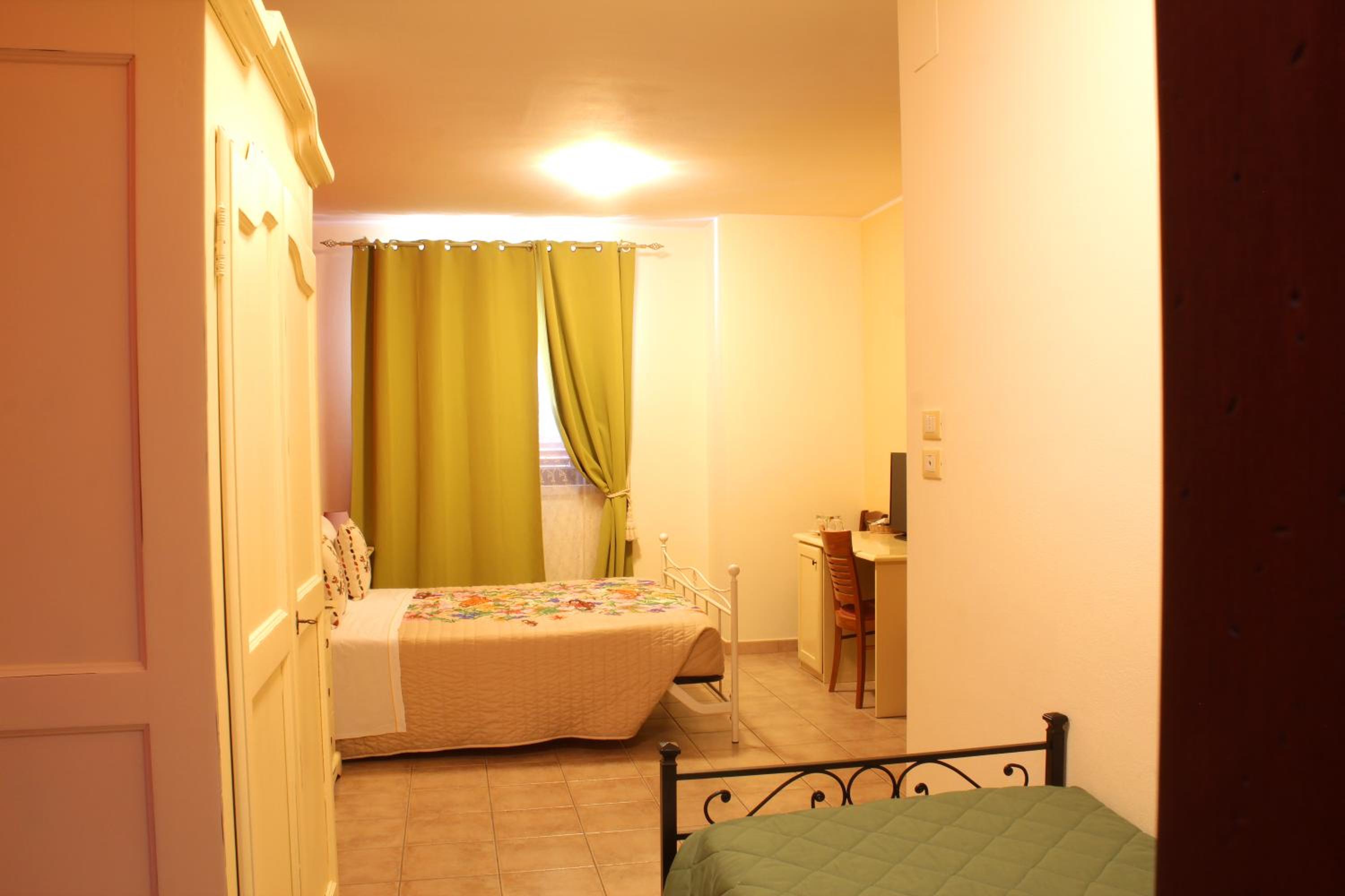 Photo 25