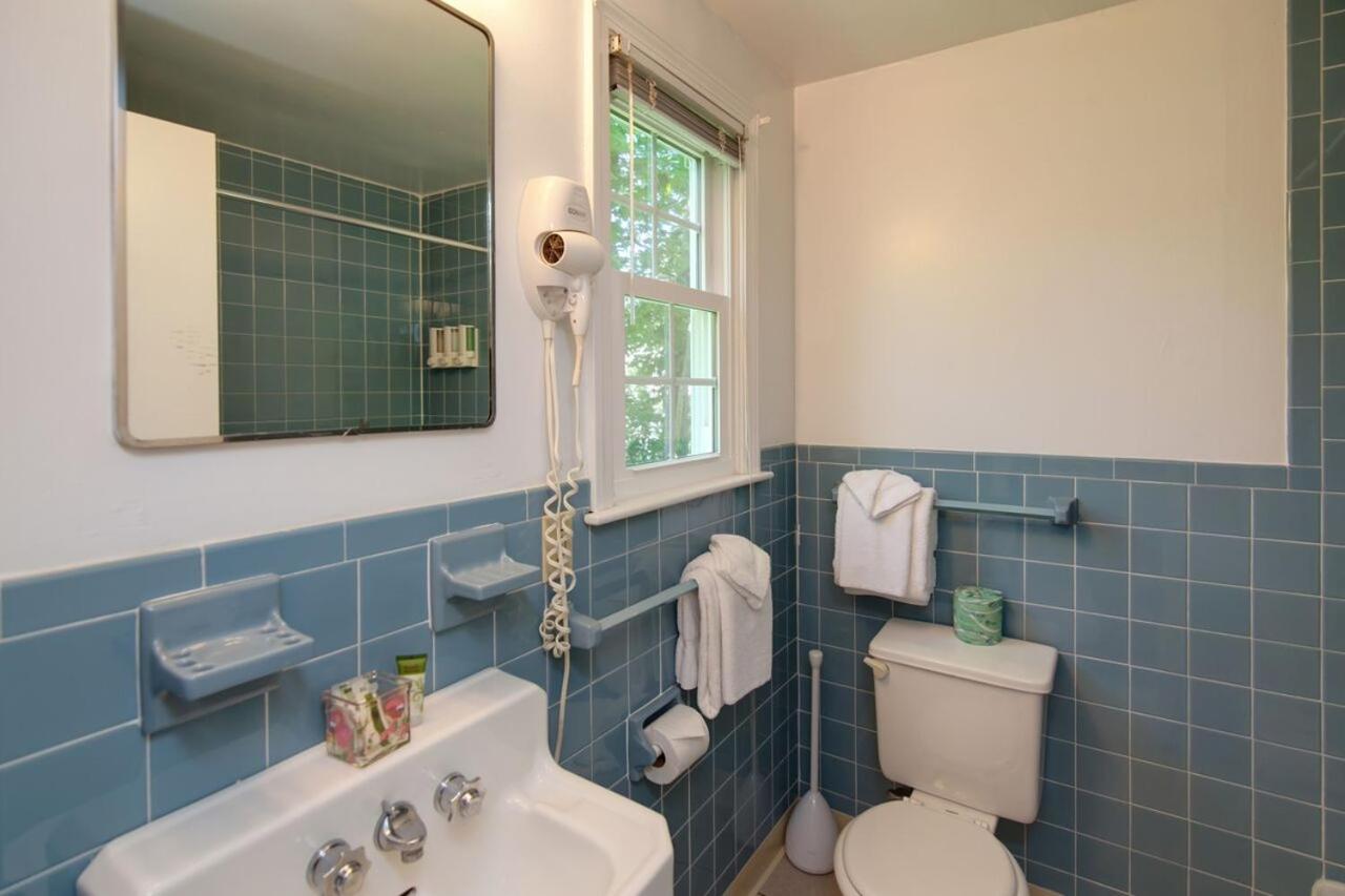 Cape Cod Harbor House Inn