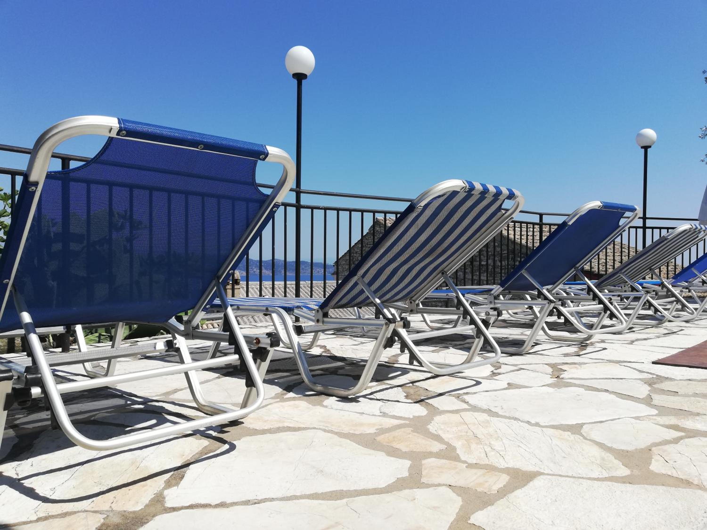 Hotel Villa Chrysoula - Image 1