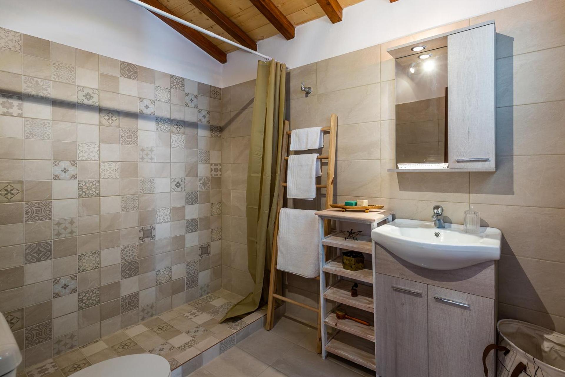 Pyrgos Country House