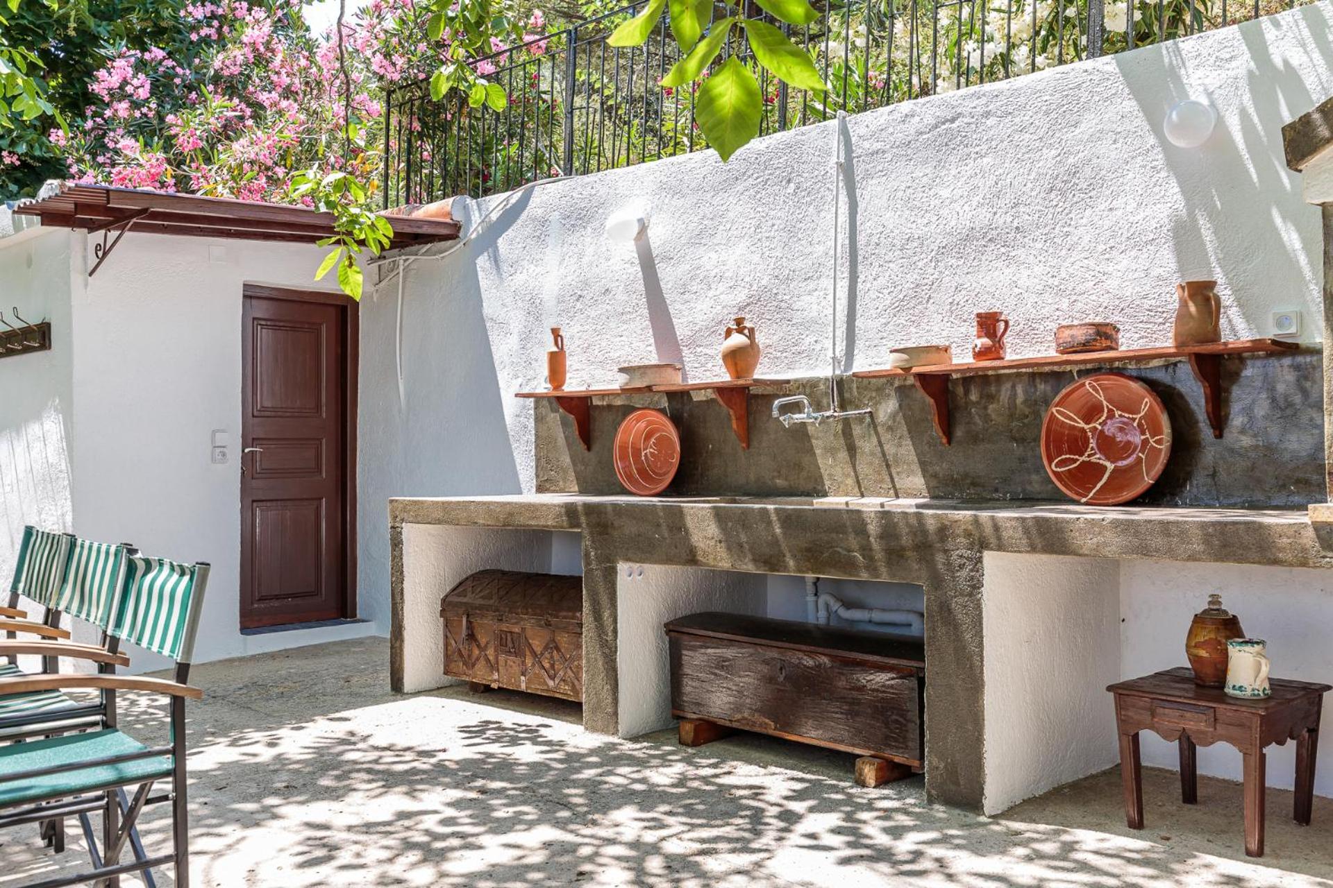 Pyrgos Country House