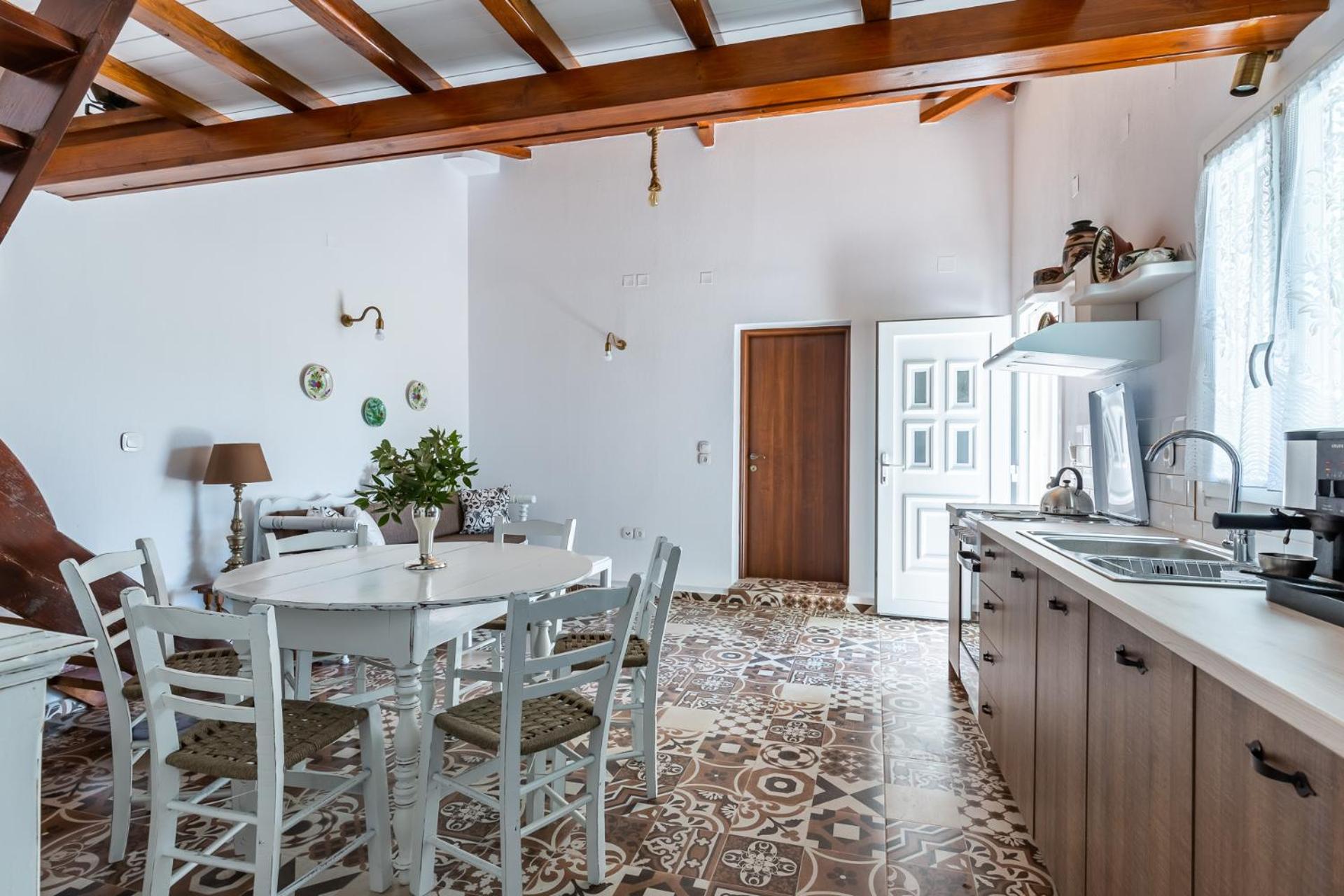 Pyrgos Country House