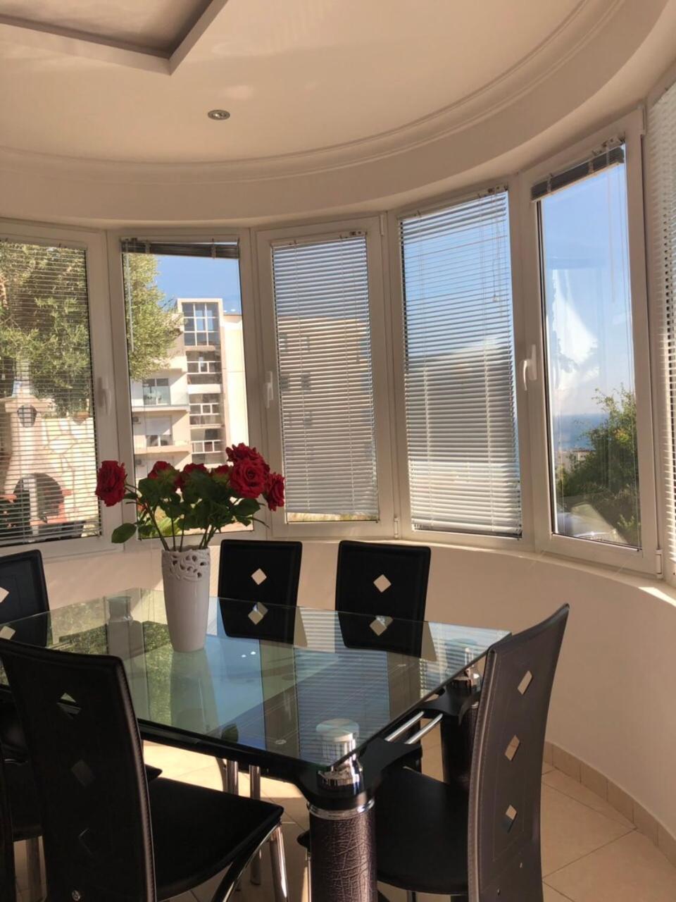 Apartmani Dini view 3