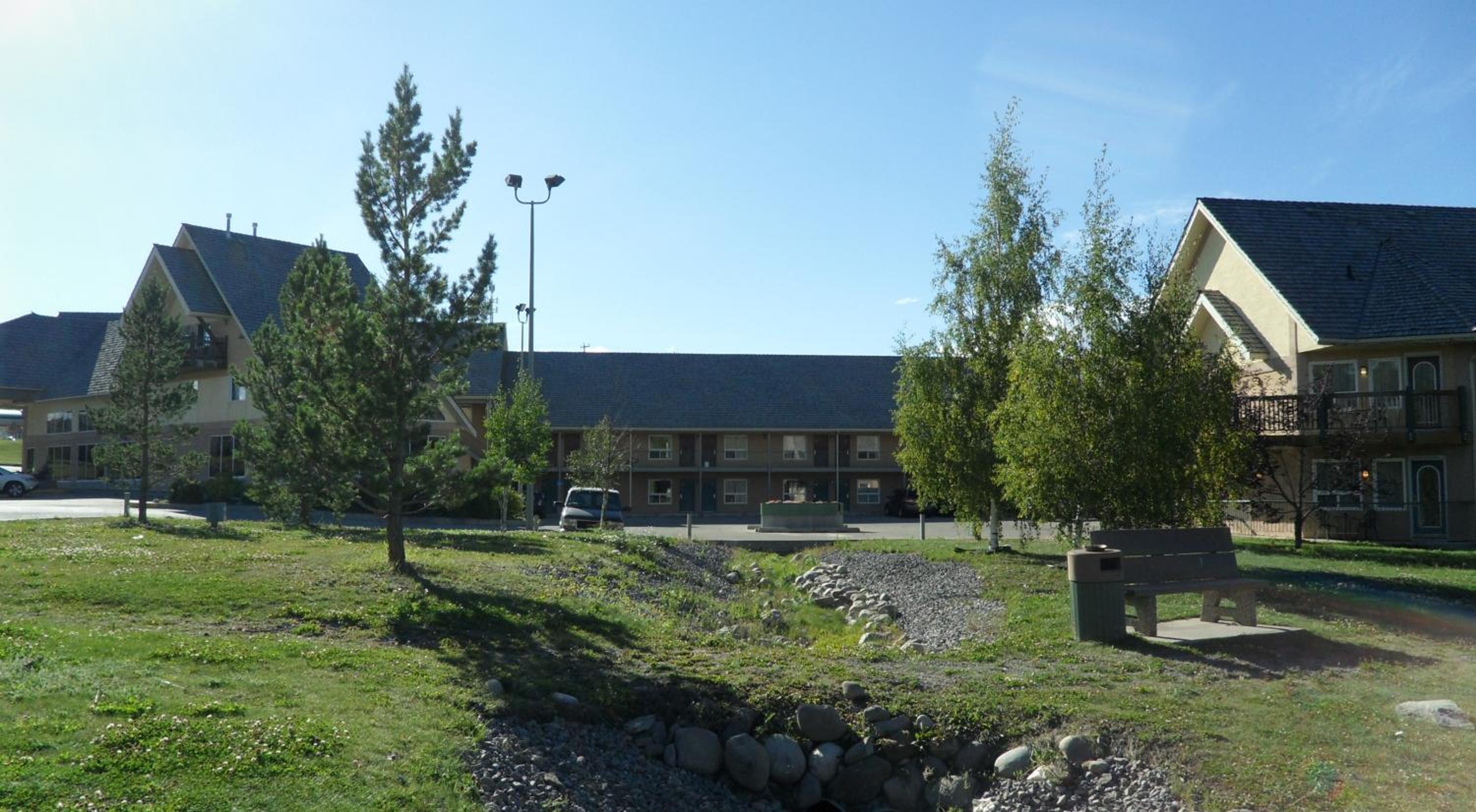 Hinton Vacations - Lakeview Inns  Suites - Hinton - Property Image 10
