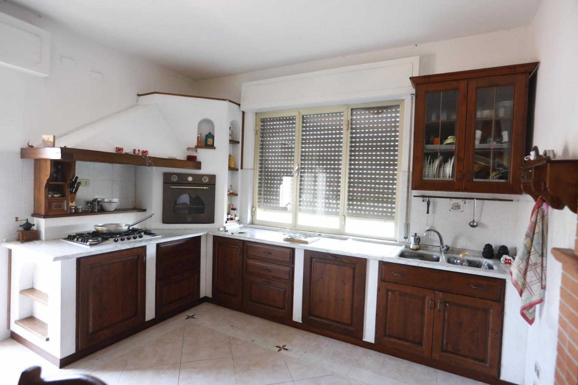 casa vacanza con piscina grande e idromassaggio jacuzzi