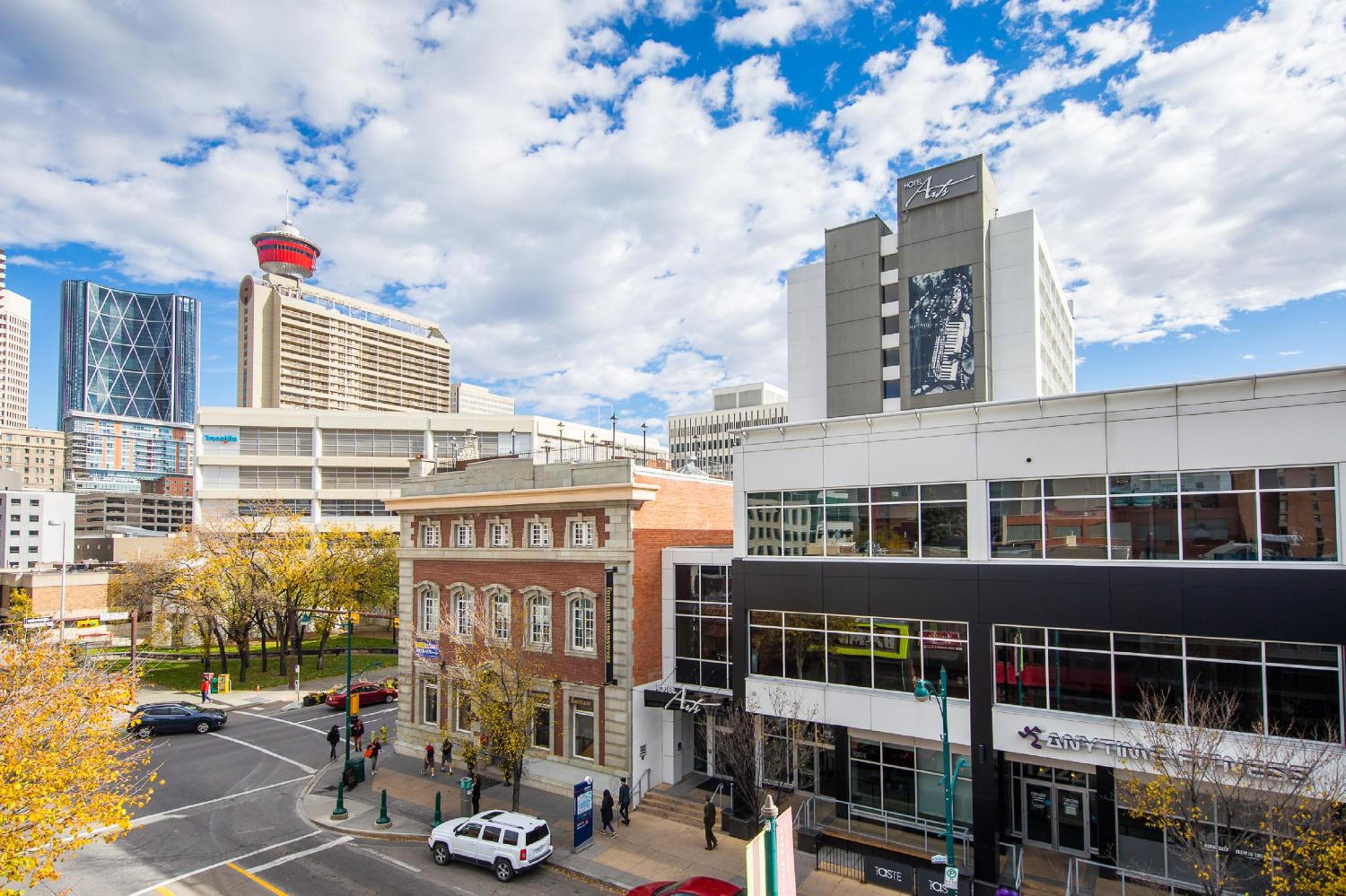 Hotel Arts - Image 1