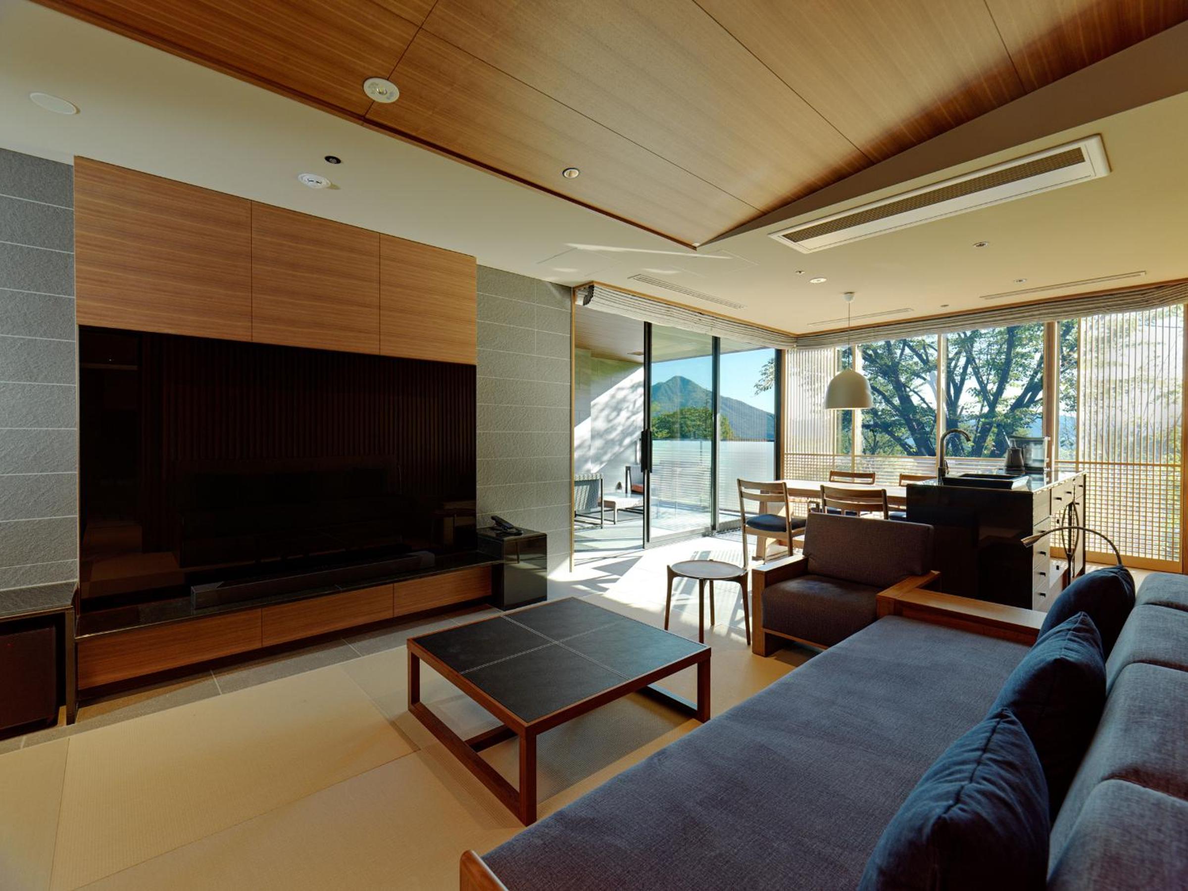 Lake Shikotsu Tsuruga Bessou AO no ZA, Титосе - 10