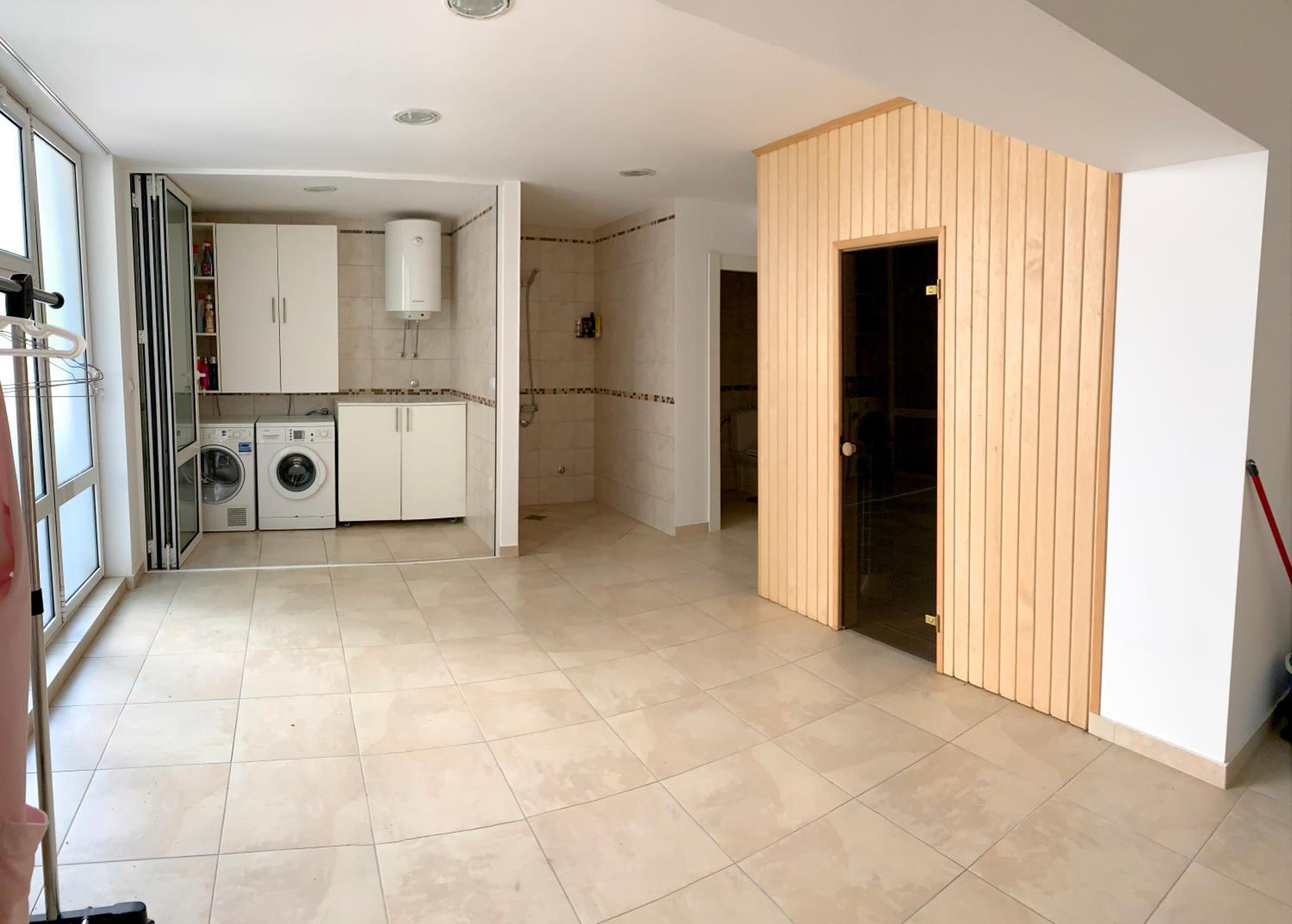 Photo 37
