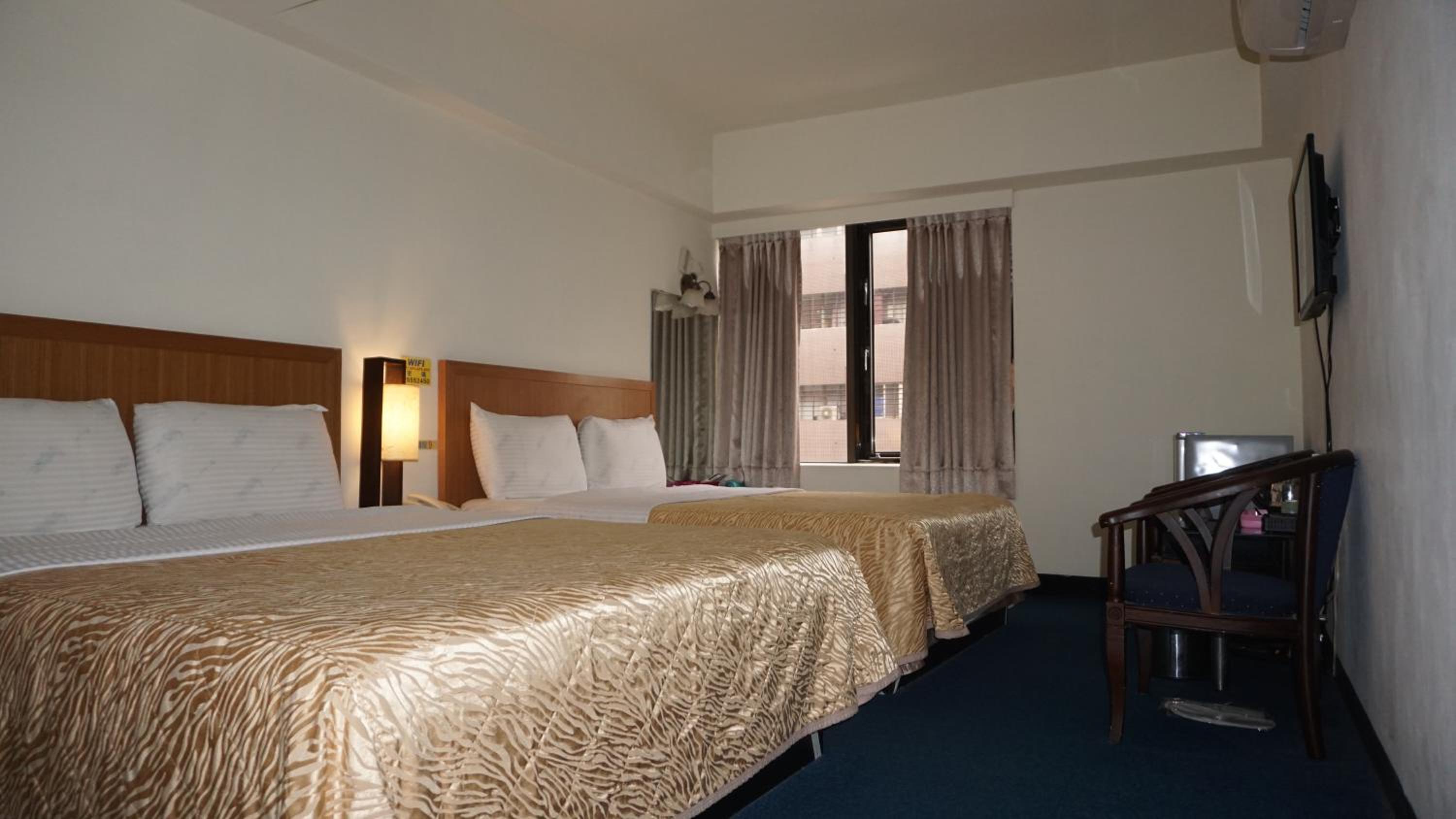 Chian Huei Business Hotel