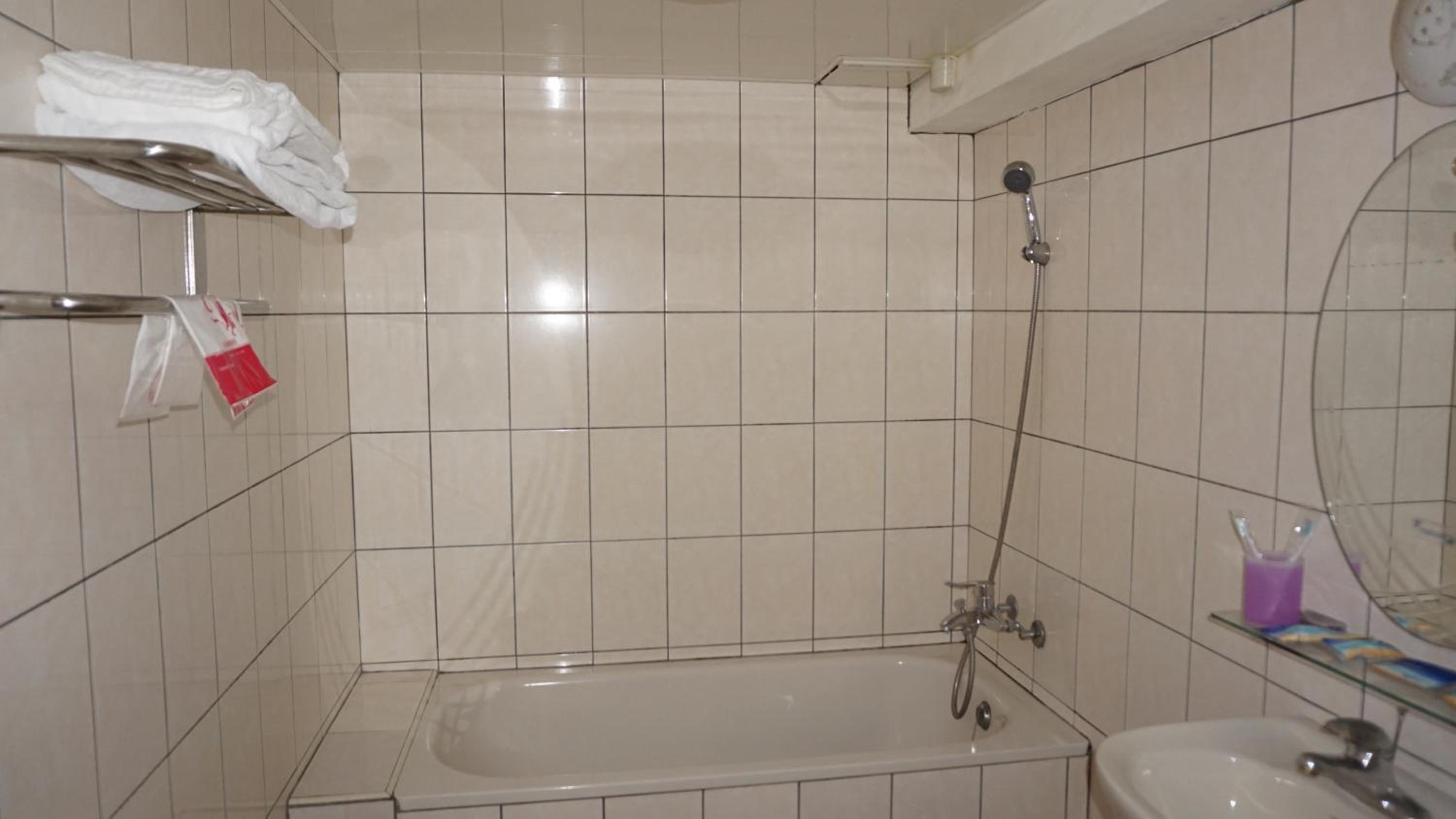 Chian Huei Business Hotel