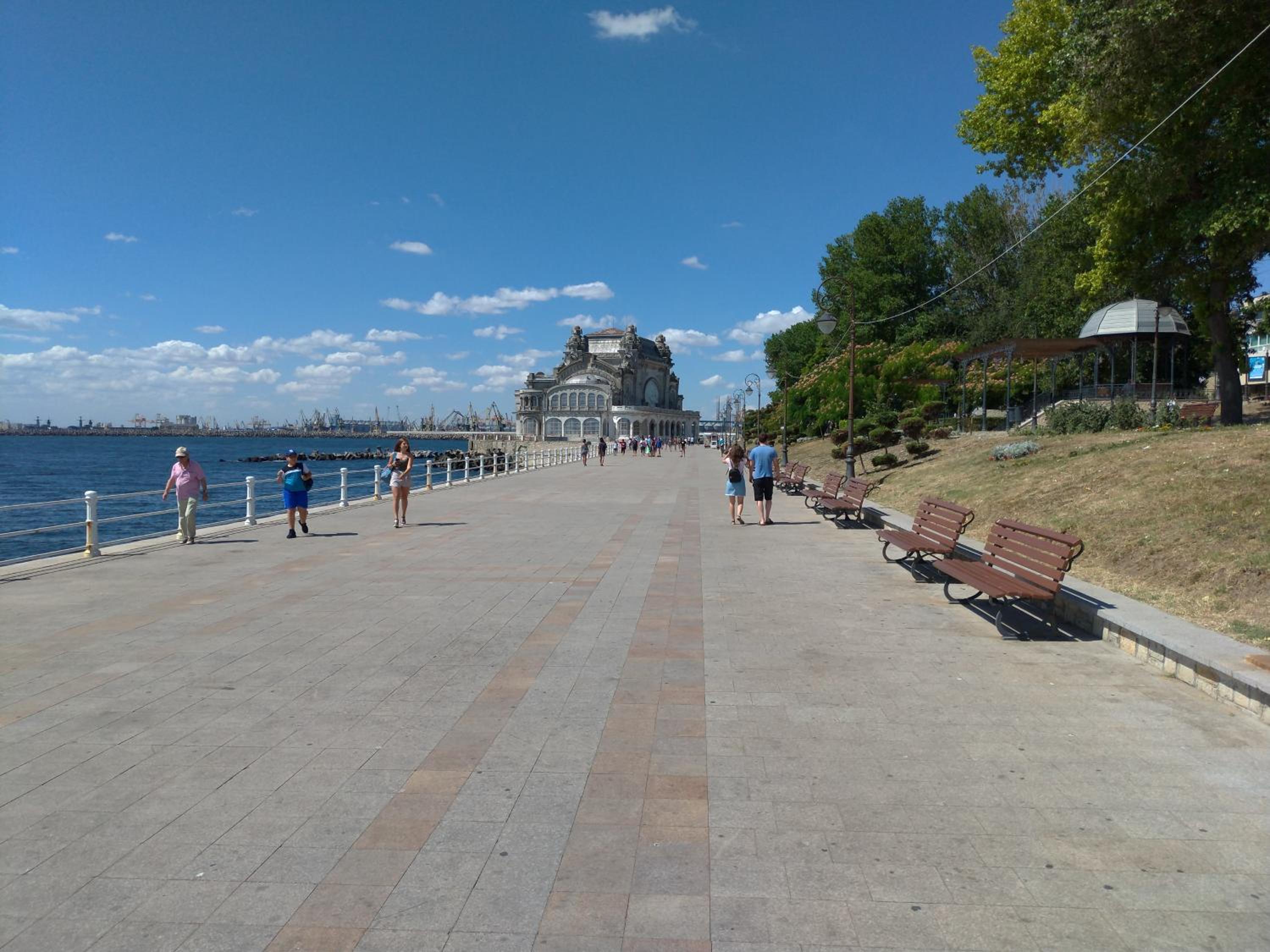 Apartament Promenada, 3 camere, langa Cazino, Faleza, Acvariu, Port Tomis, Plaja, Piata Ovidiu view 2