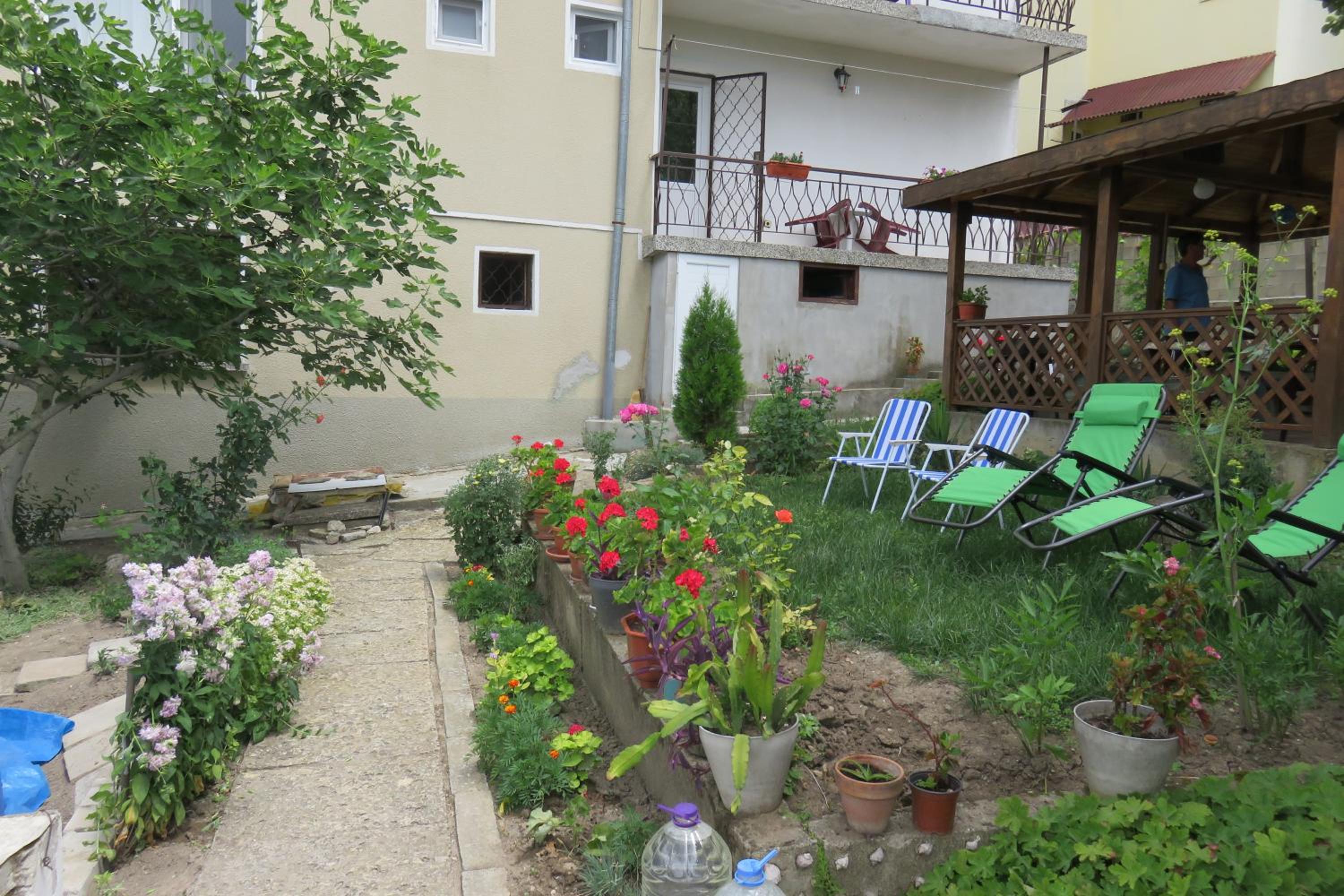 Guest House 51