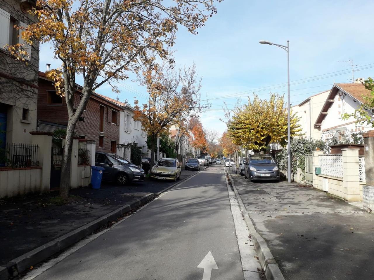 :) Grand studio lumineux à Toulouse et parking