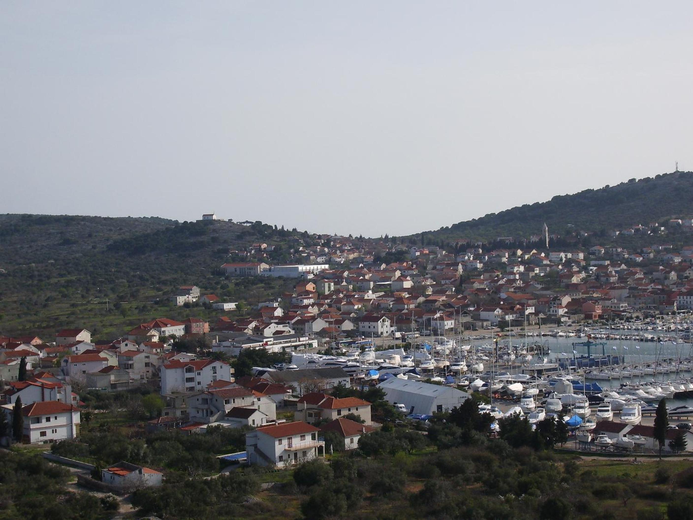 Apartment Zena view 2