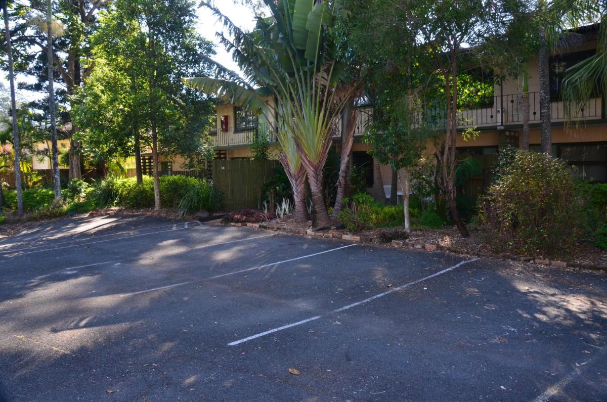Forest Lodge Apartments