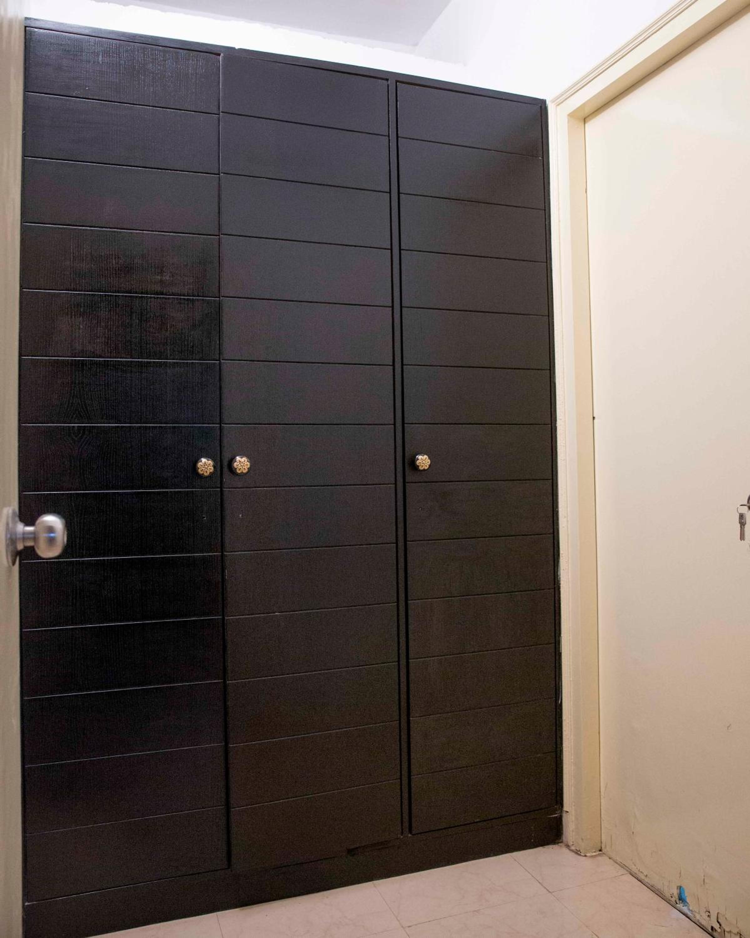 Laxmi's Apartment - Coconut Grove Residence