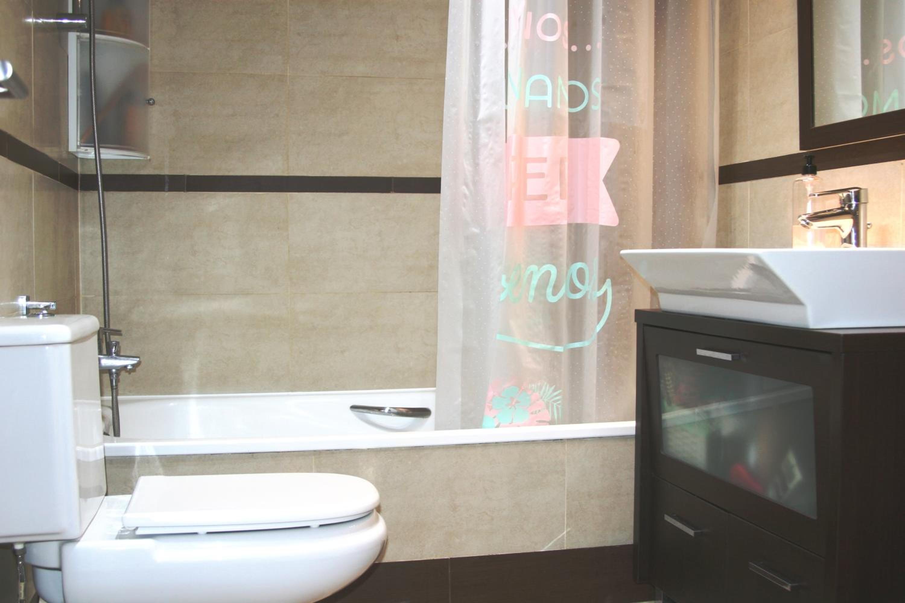 APARTAMENTO MALAGA CENTRO Y PLAYA-PARKING