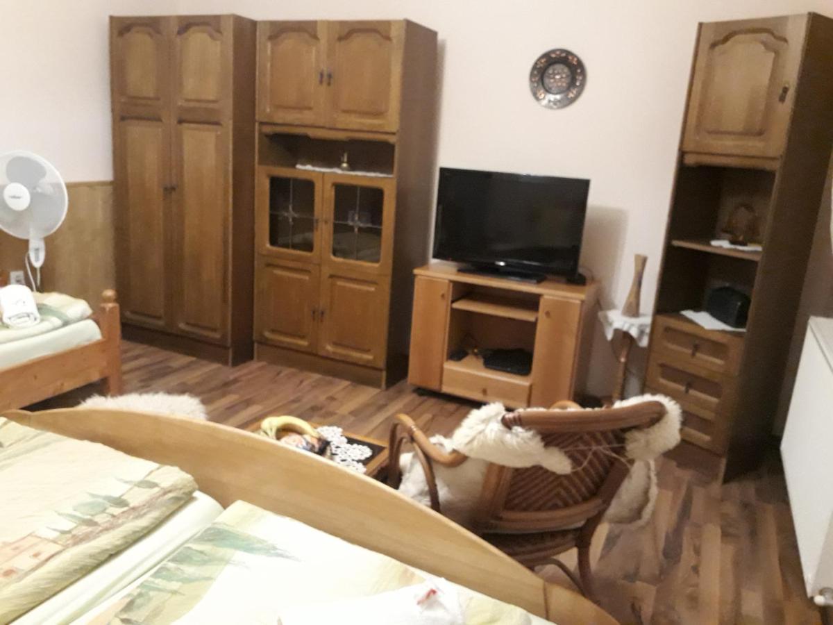 Photo 41