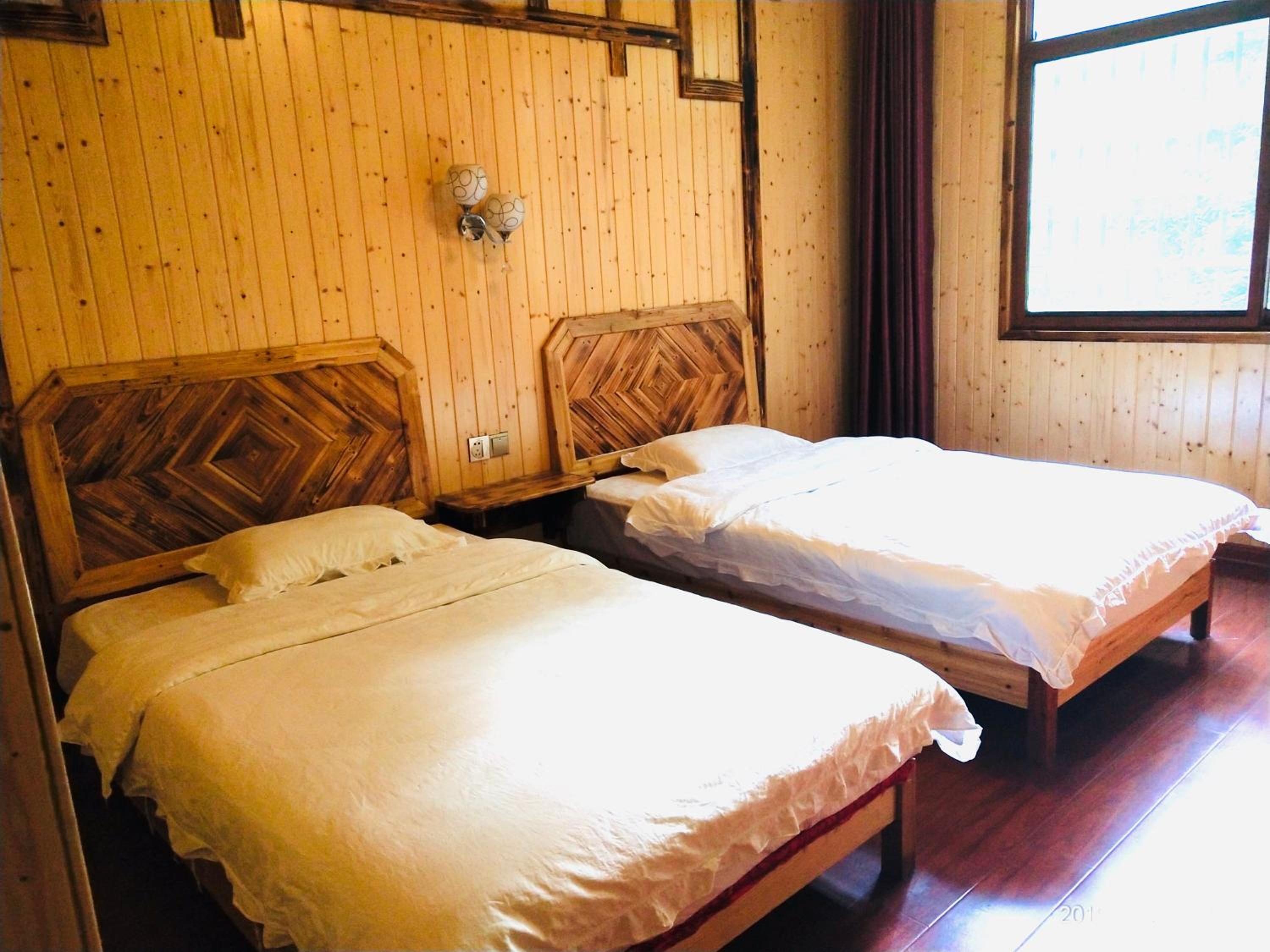 Tongfu Inn(In the National Park)