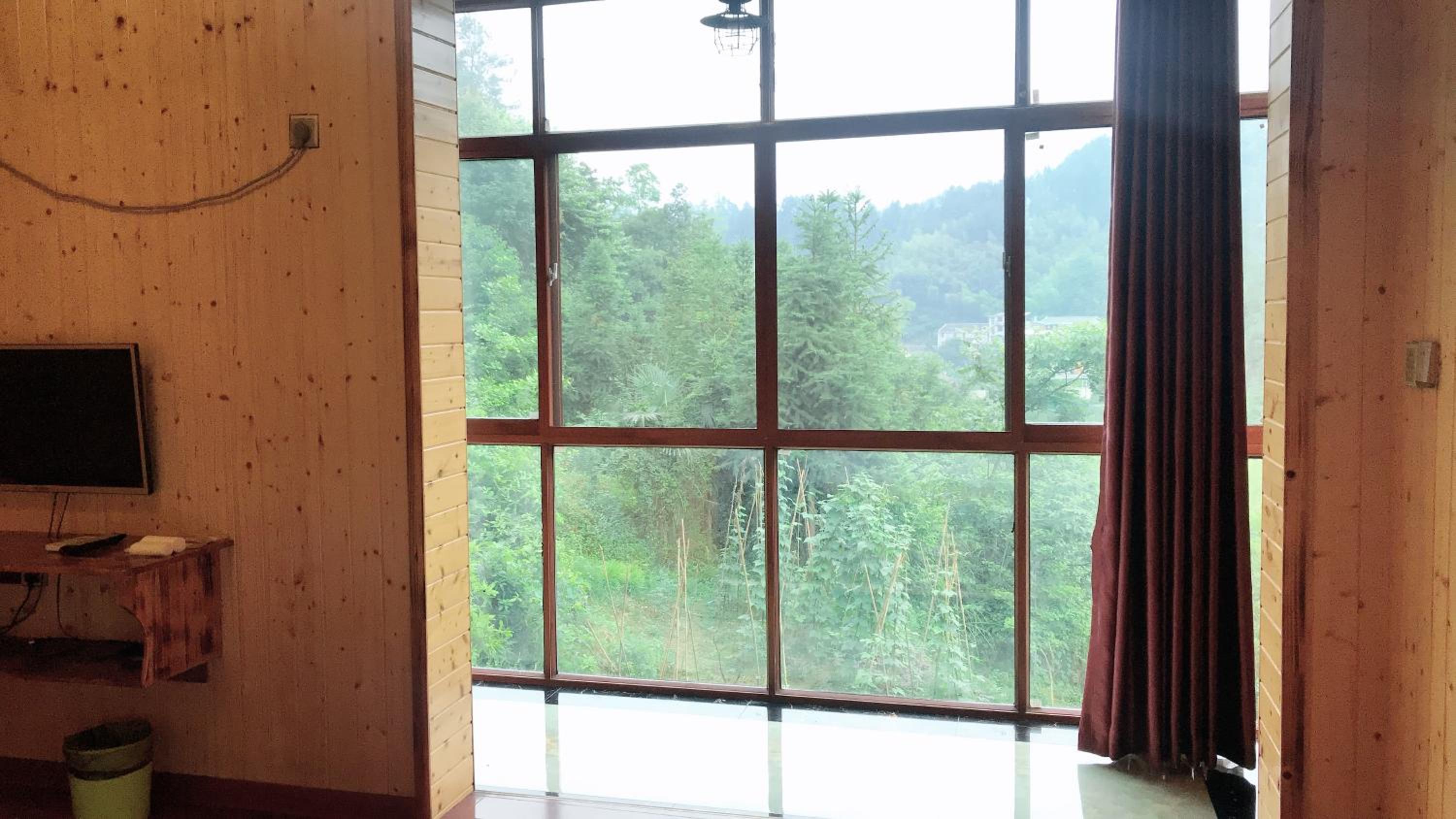 Tongfu Inn(In the National Park)