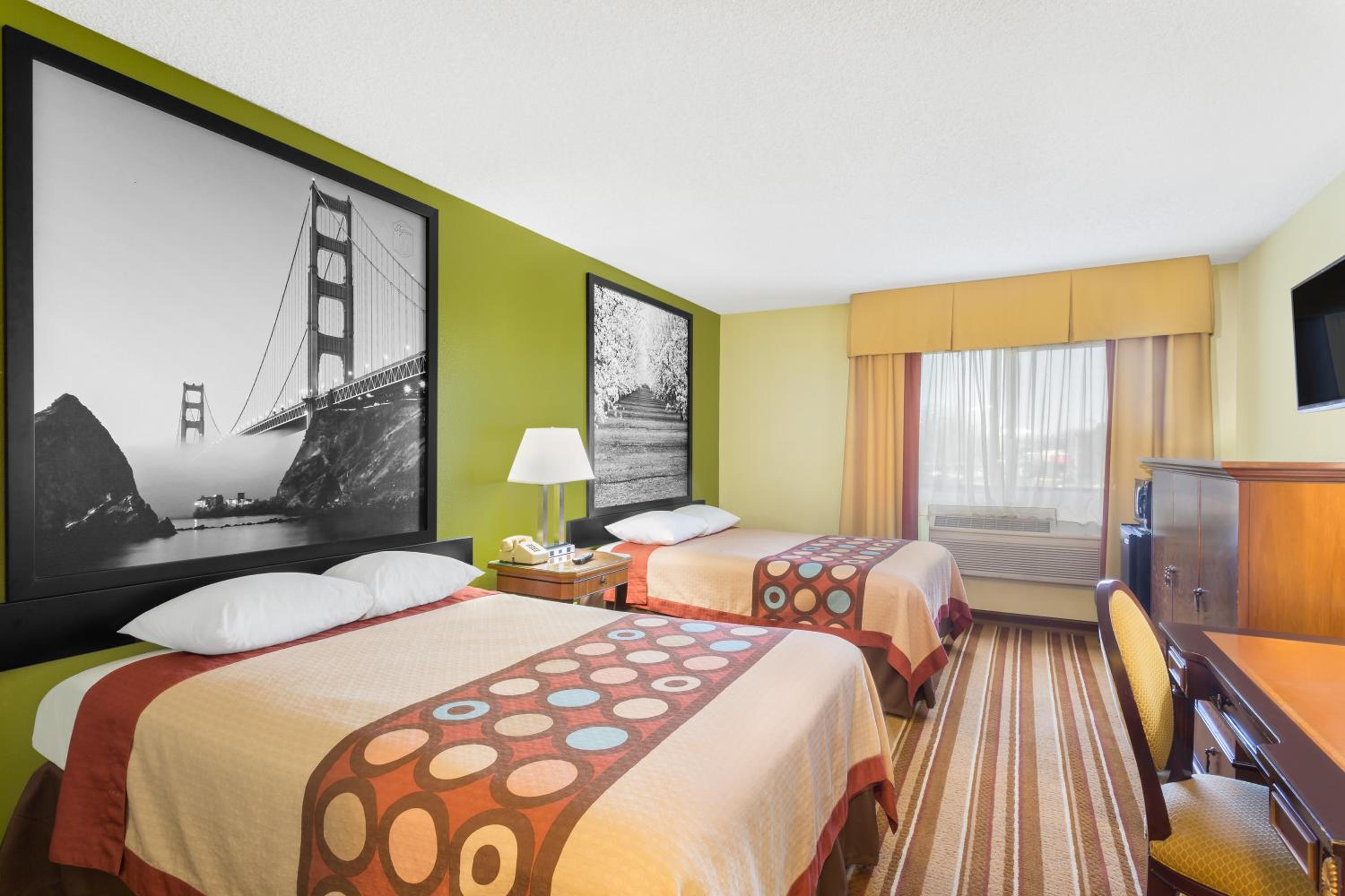 Chico Vacations - Super 8 by Wyndham Chico - Property Image 8