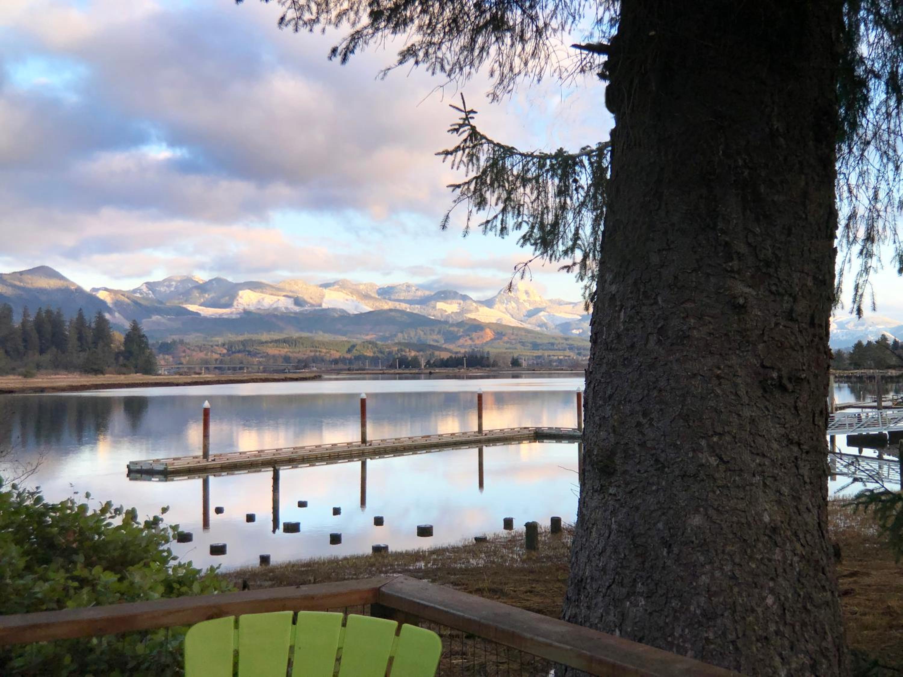 Wheeler on the Bay Lodge and Marina