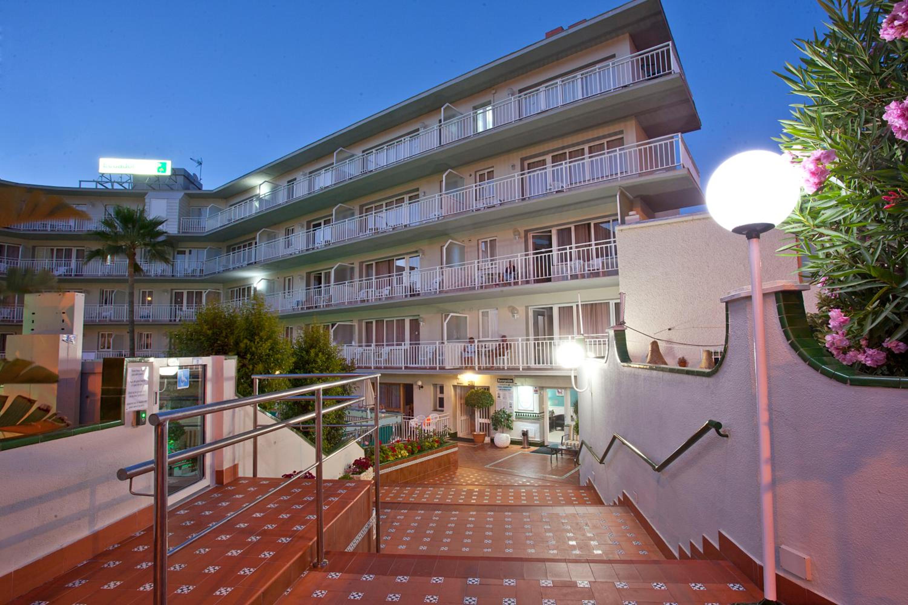 Apartamentos Ecuador Park