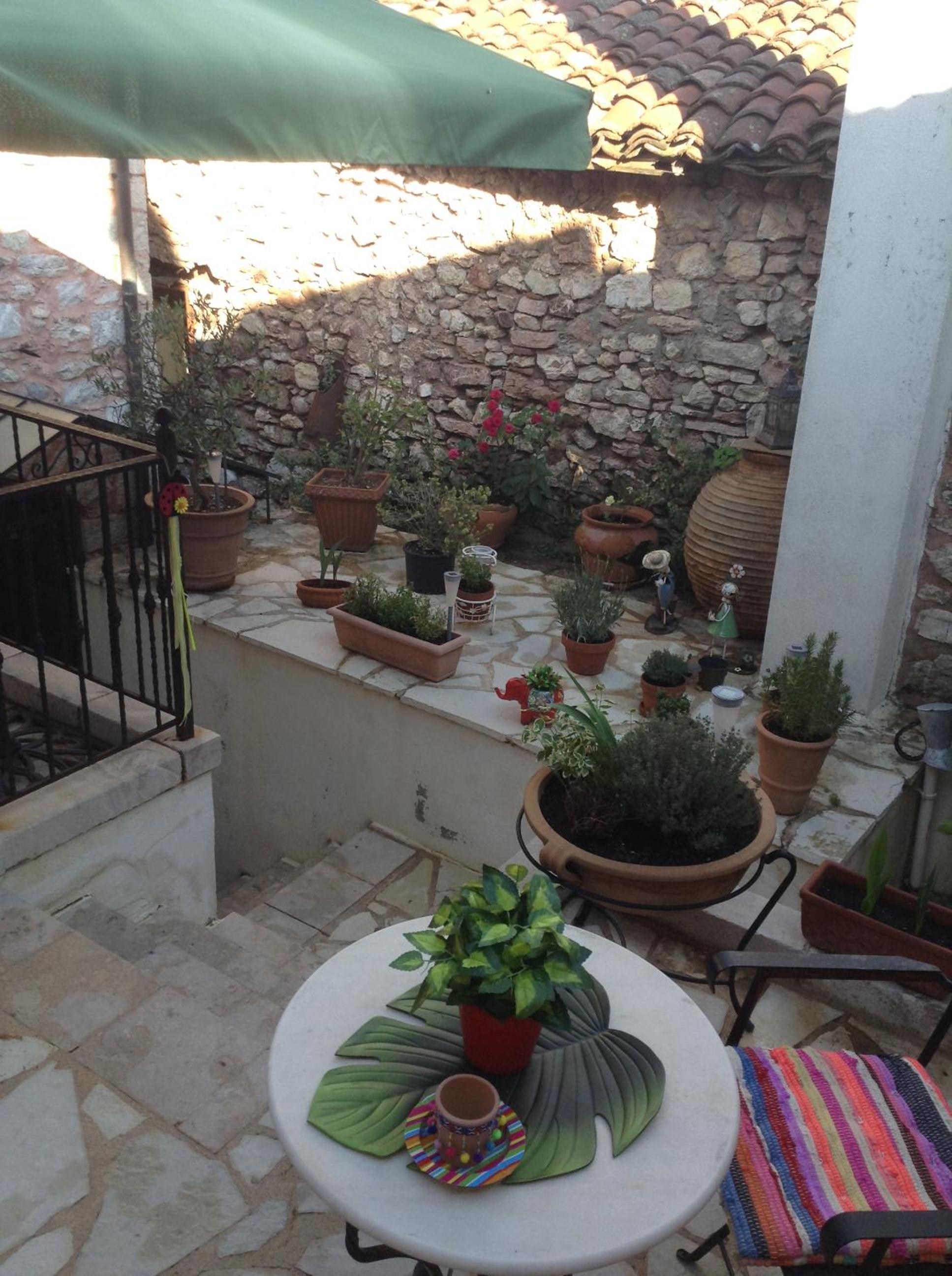 Photo 6