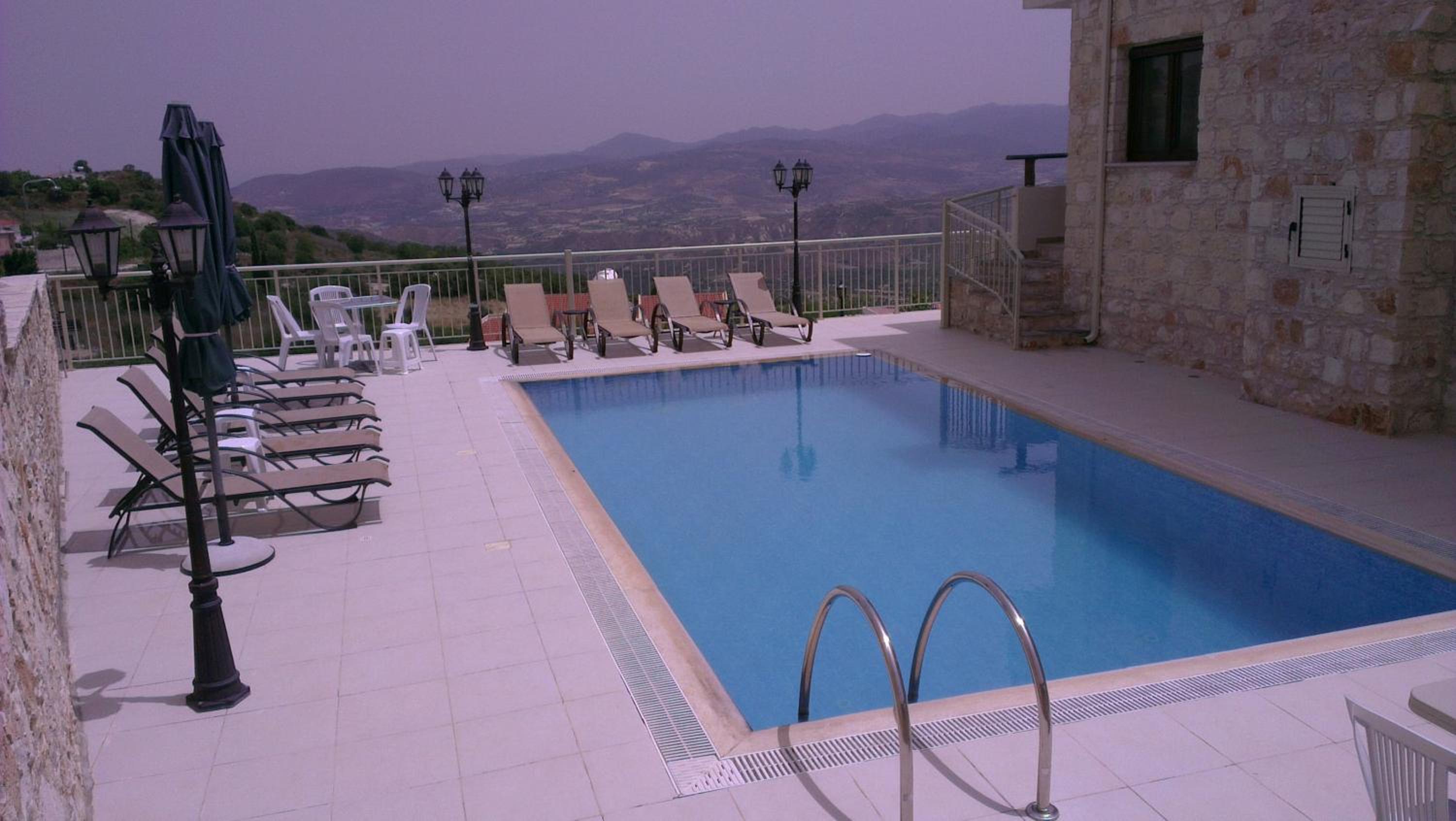 Hotel Starlit Villa - Image 1