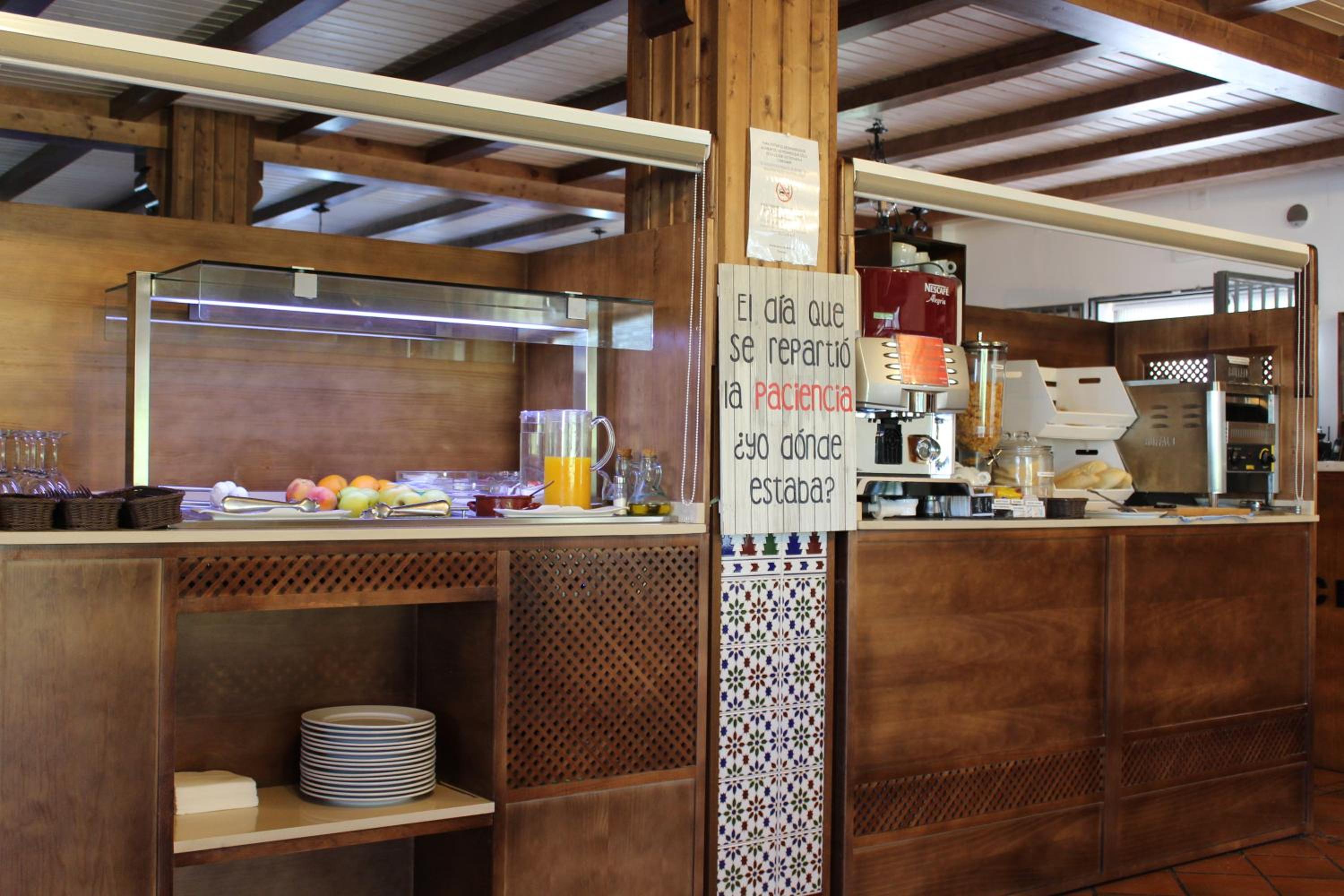 Hostal y Apartamento Rural Los Naranjos