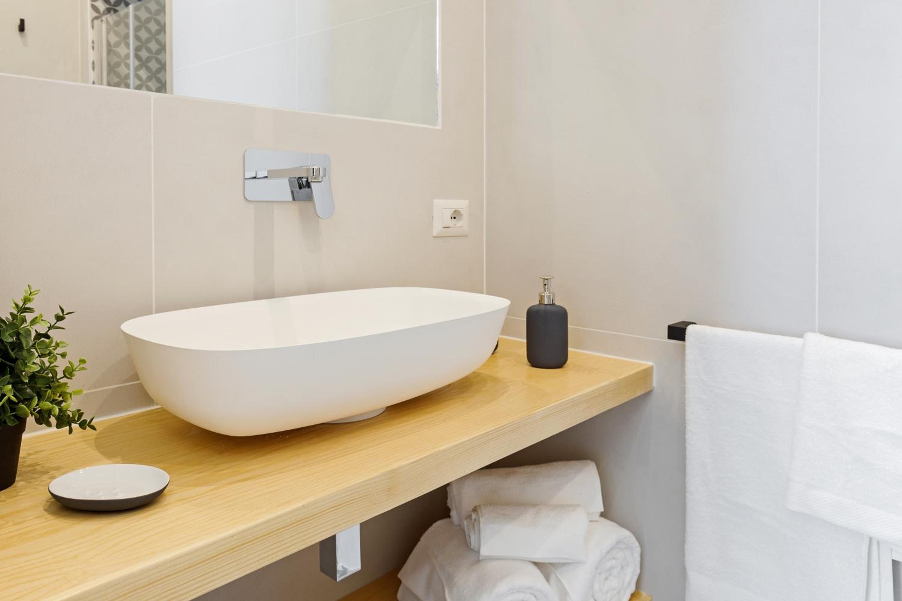 GuestHost - Napoli Suite Caravaggio Apartment