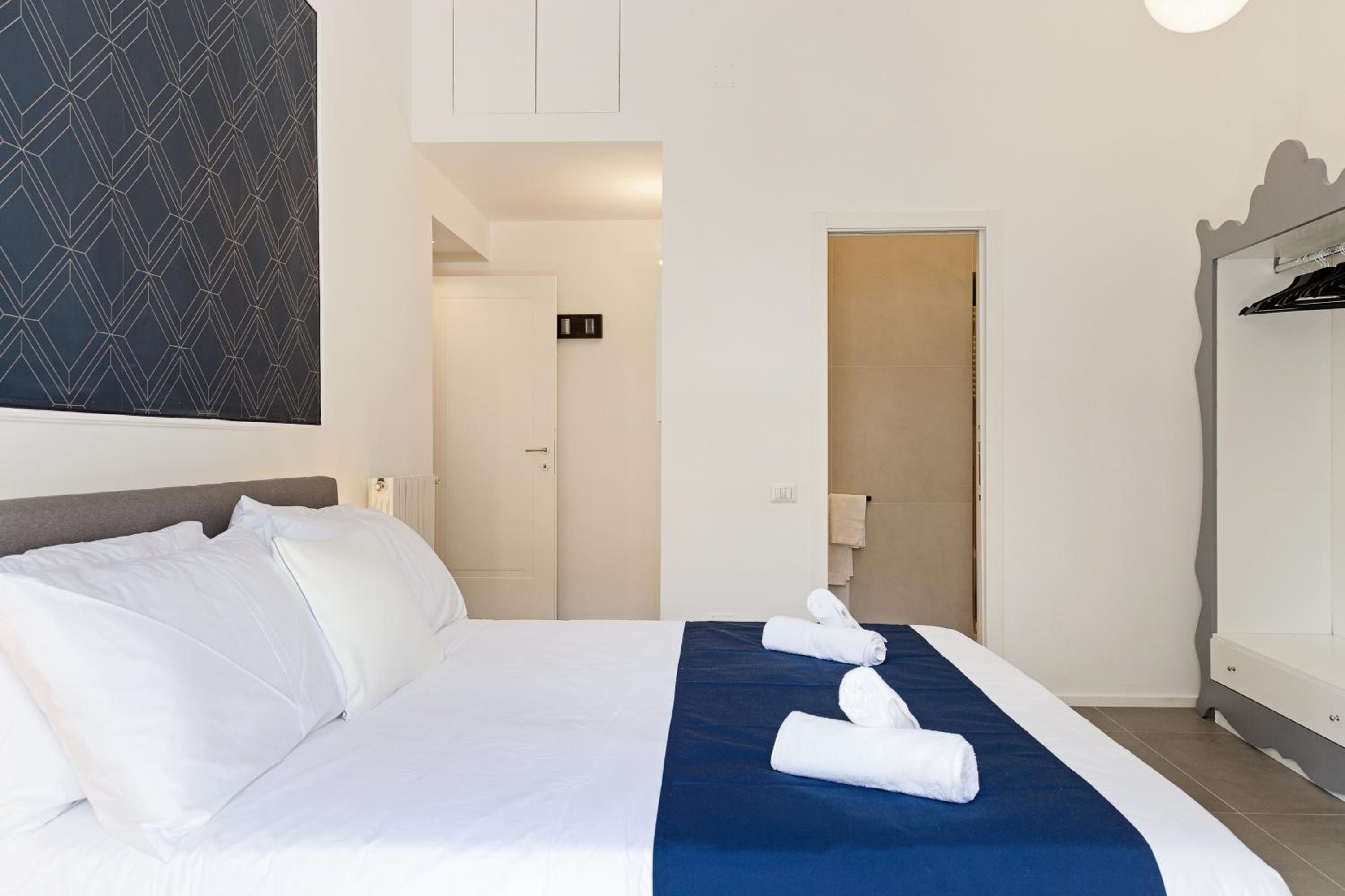 GuestHost - Napoli Suite Caravaggio Apartment