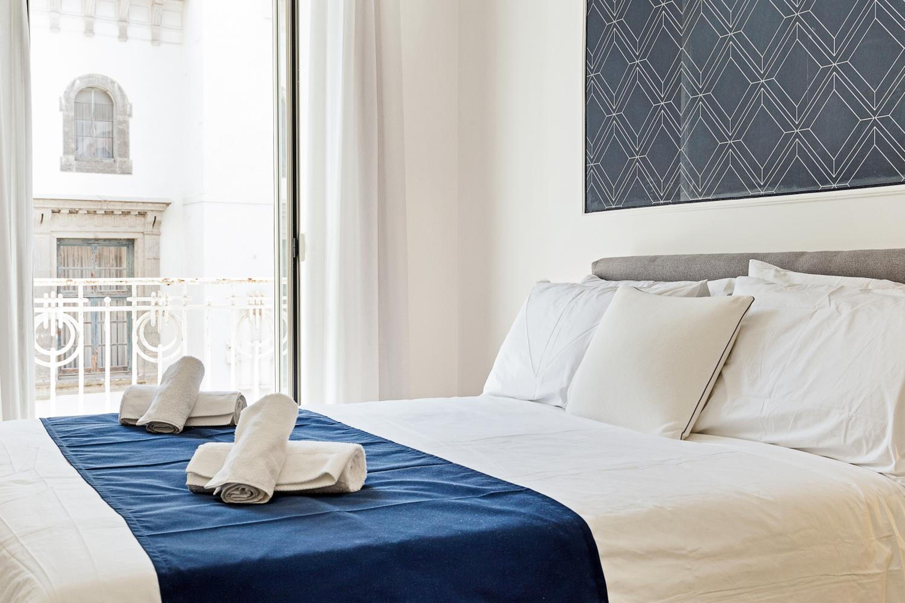 GuestHost - Napoli Suite Caravaggio Apartment