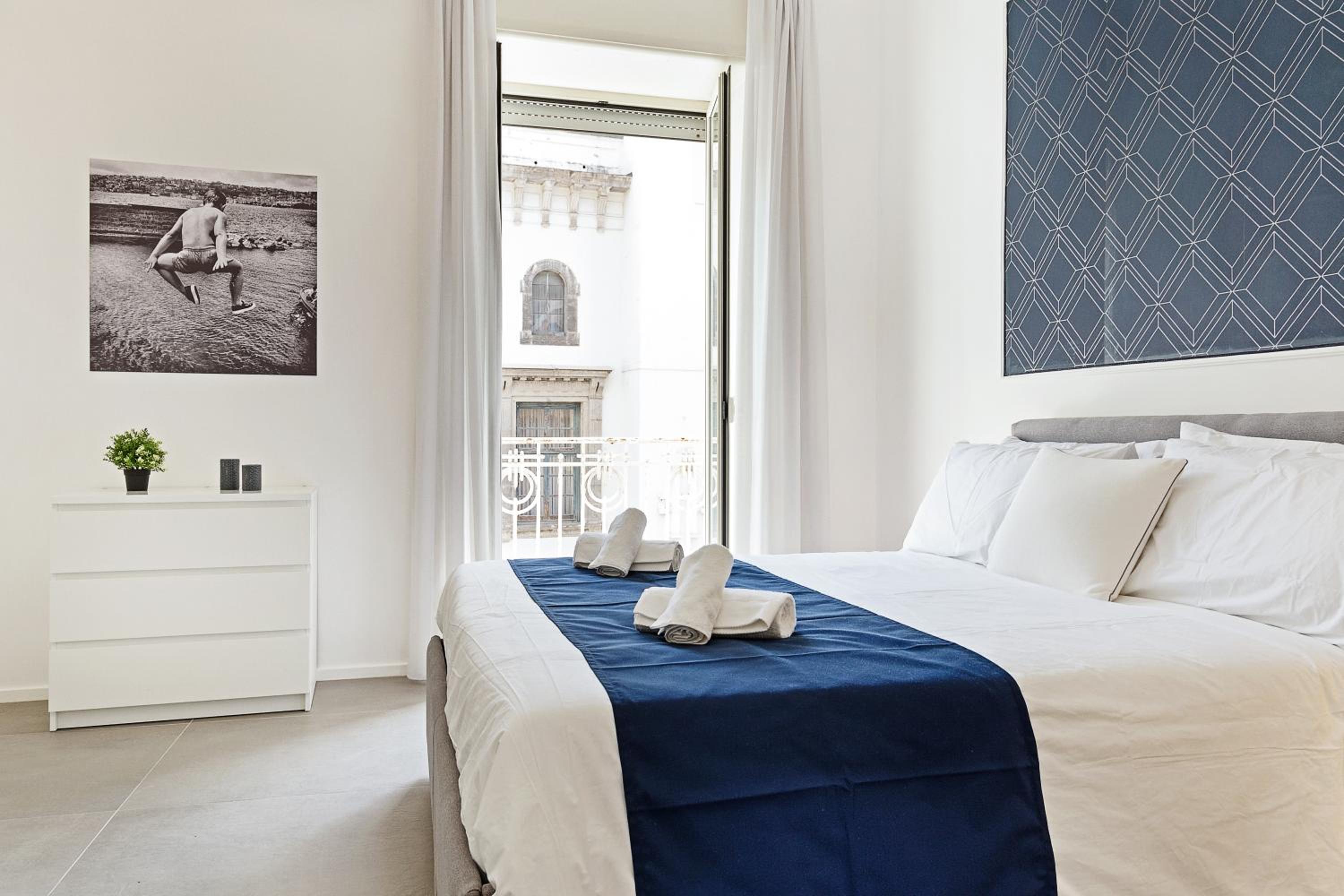 GuestHost - Napoli Suite Caravaggio Apartment