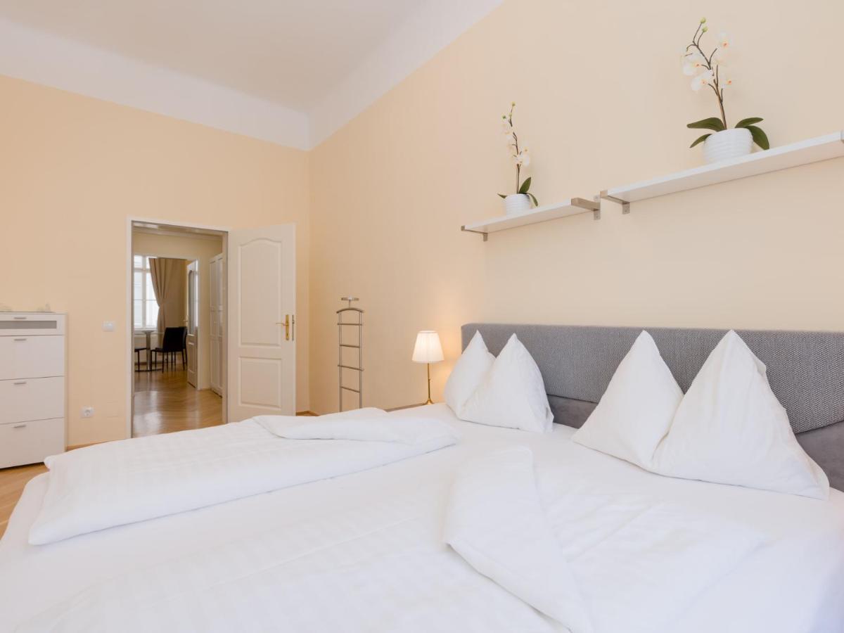 Vienna Apartment 1010