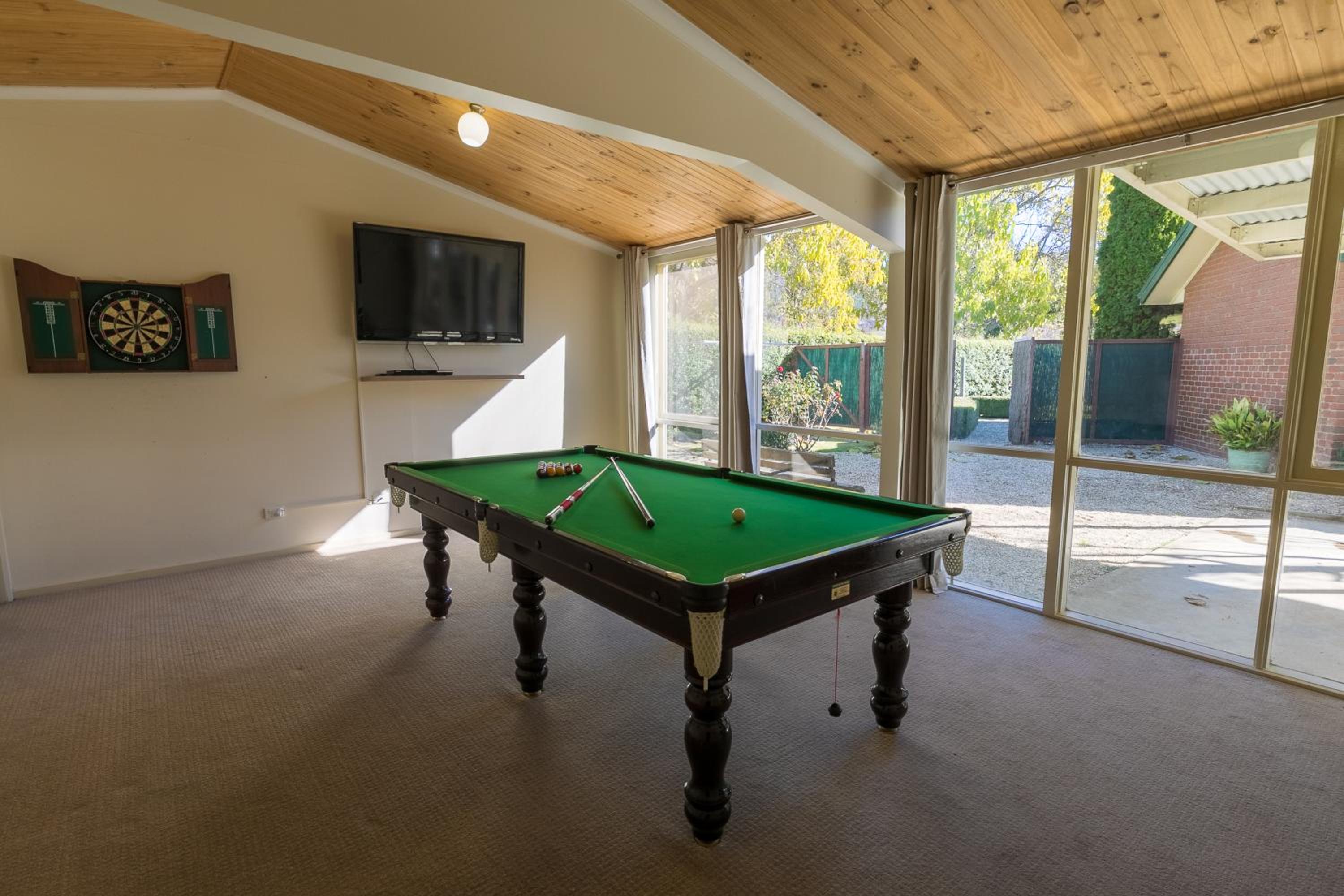 The Birch House - Silver Birches Accommodation Bright