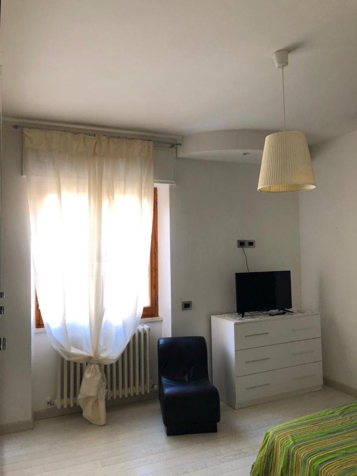 Photo 33