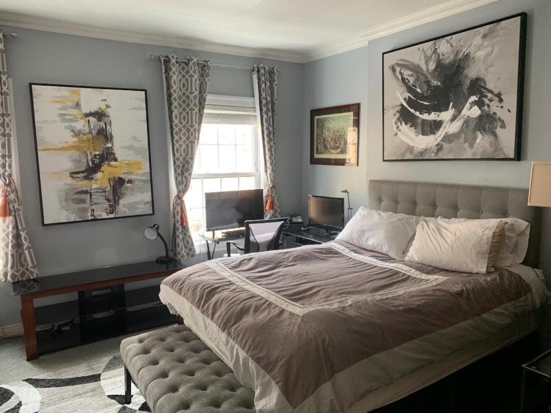 TOWNHOUSE 222