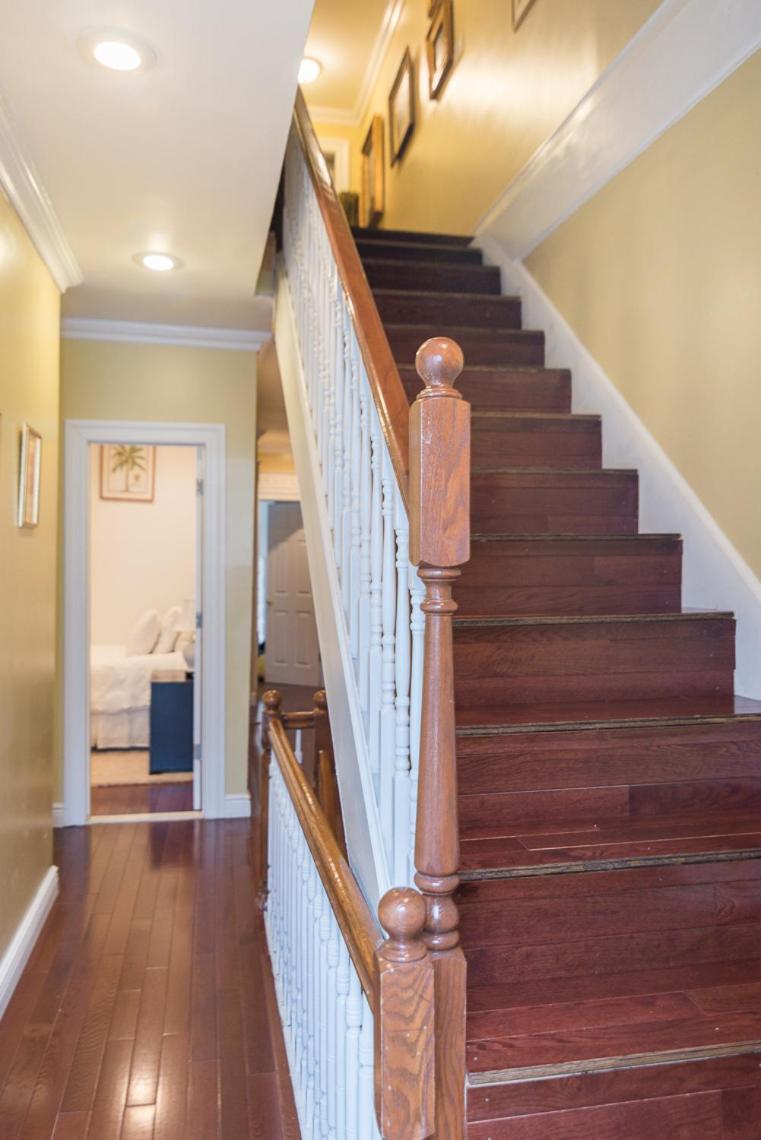 TOWNHOUSE 222