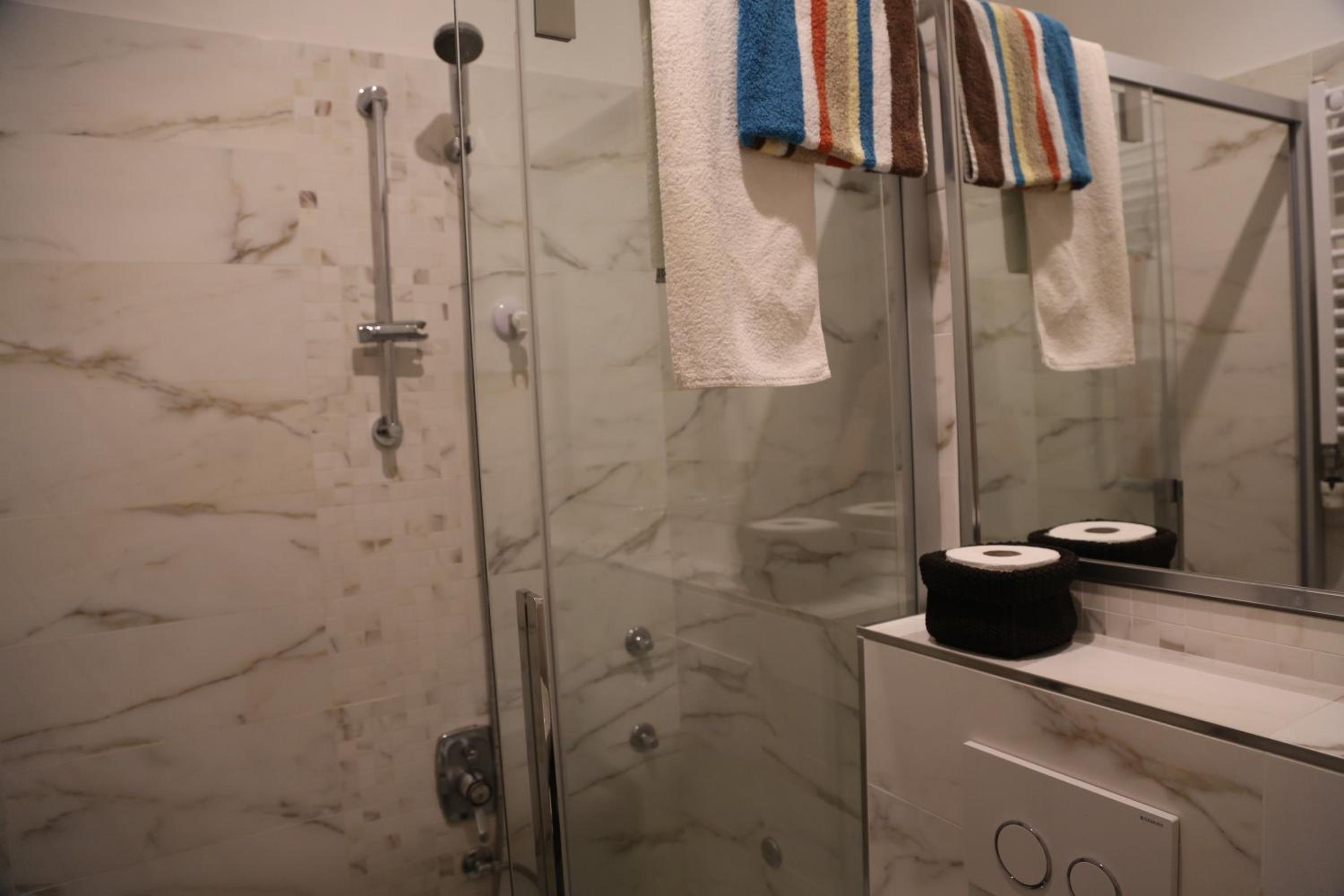 Photo 90