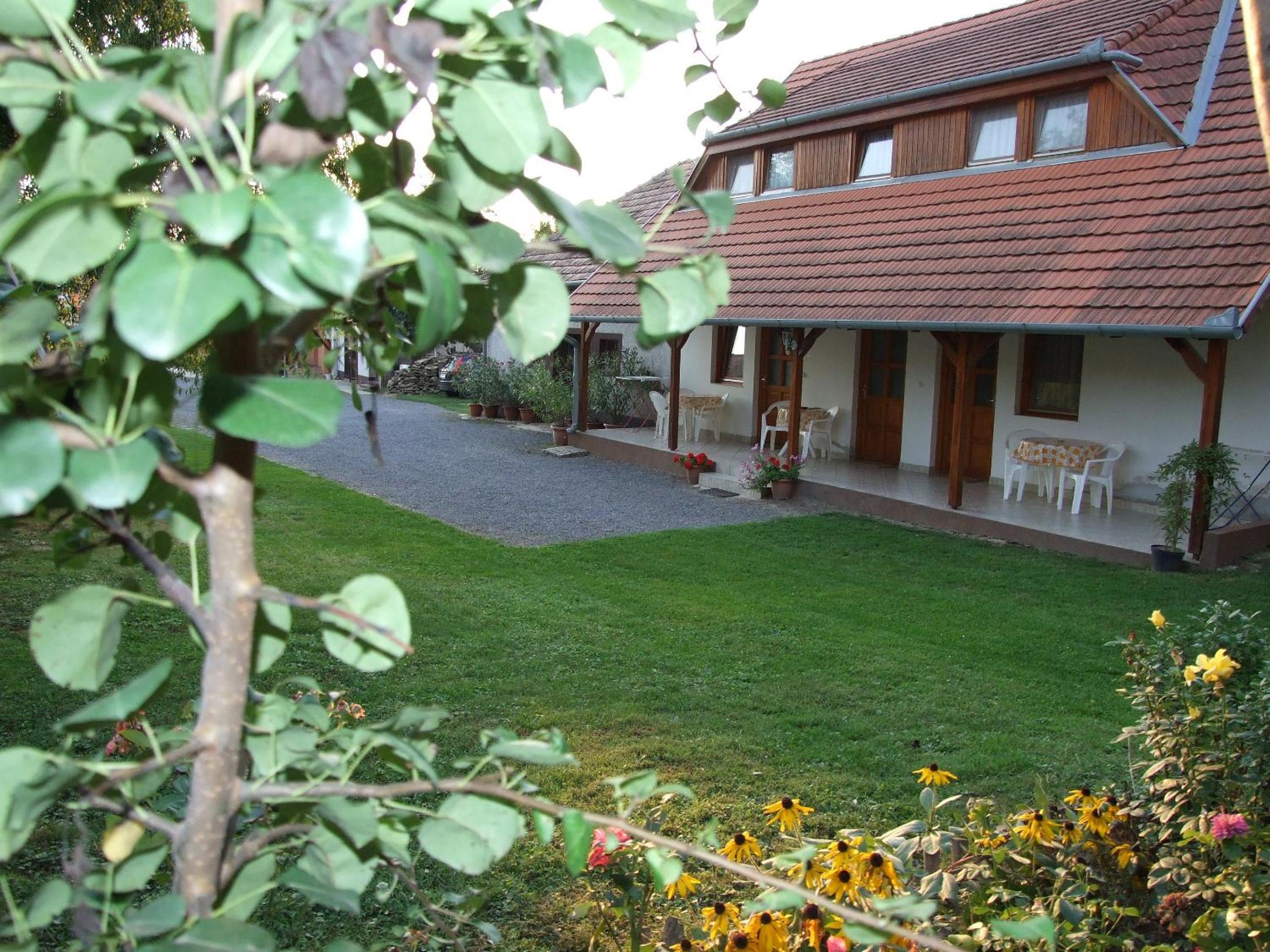 Ibolya Vendégház view 5